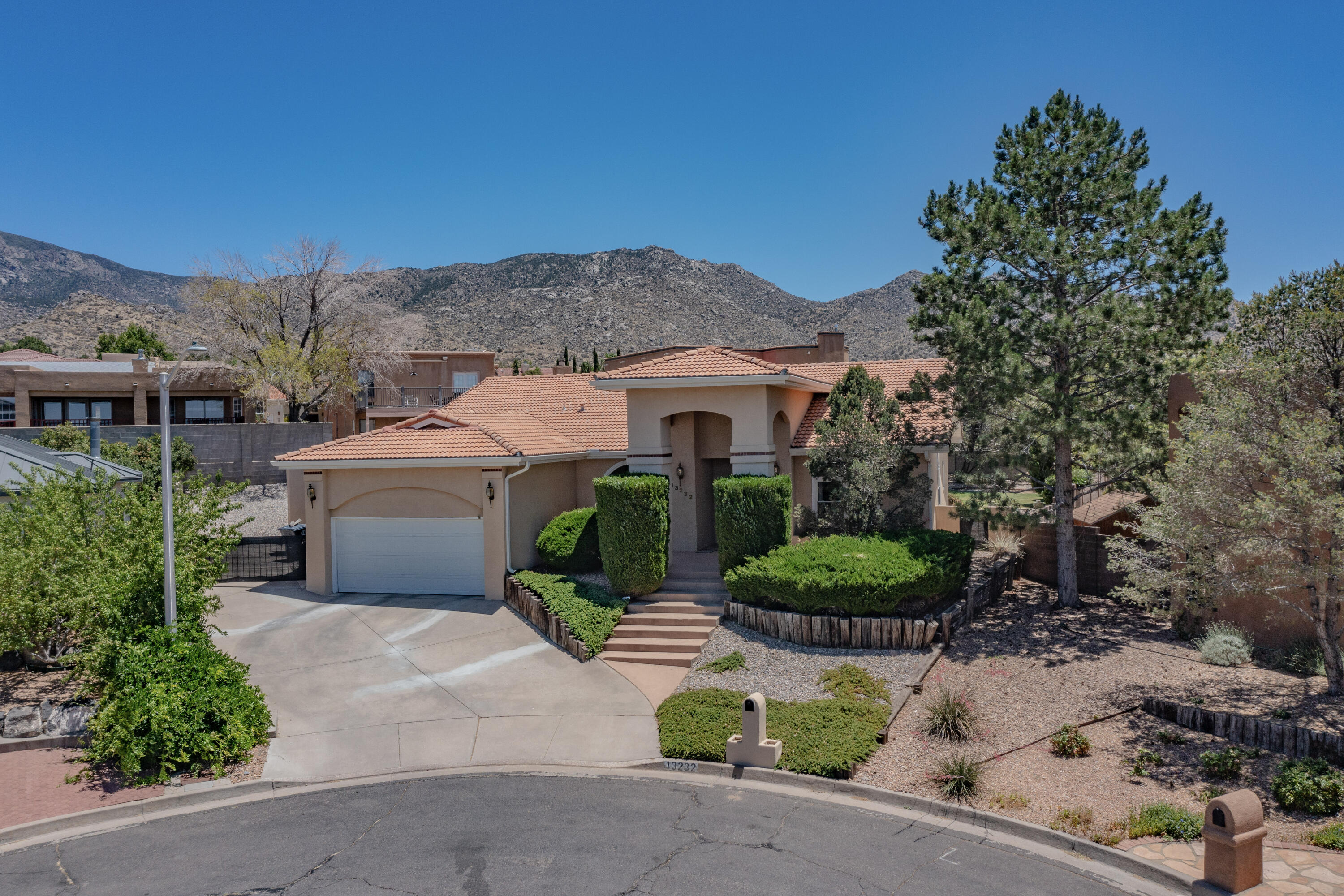 13232 Agnes Court NE, Albuquerque, NM 87112