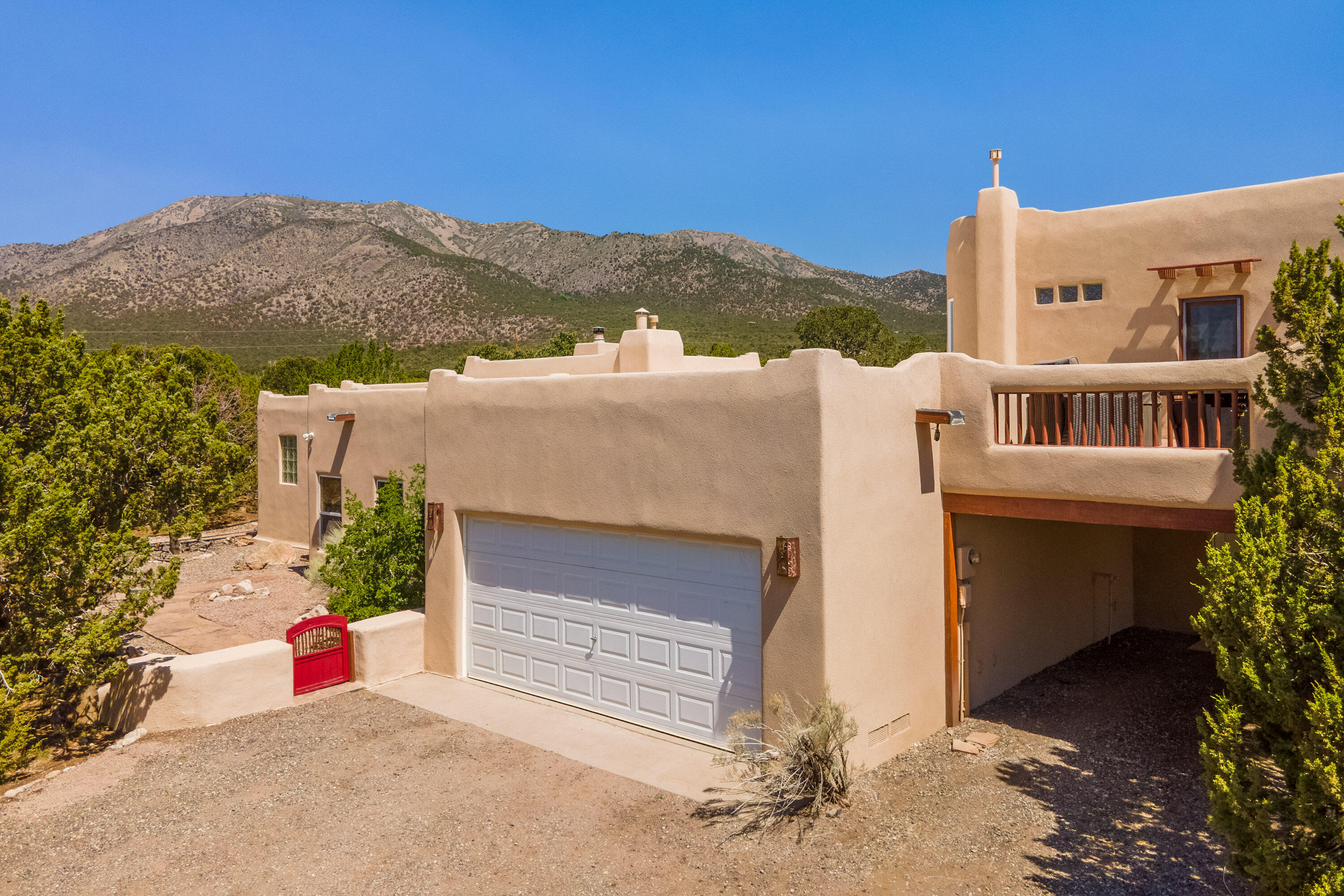 3 Alex Court, Edgewood, NM 87015