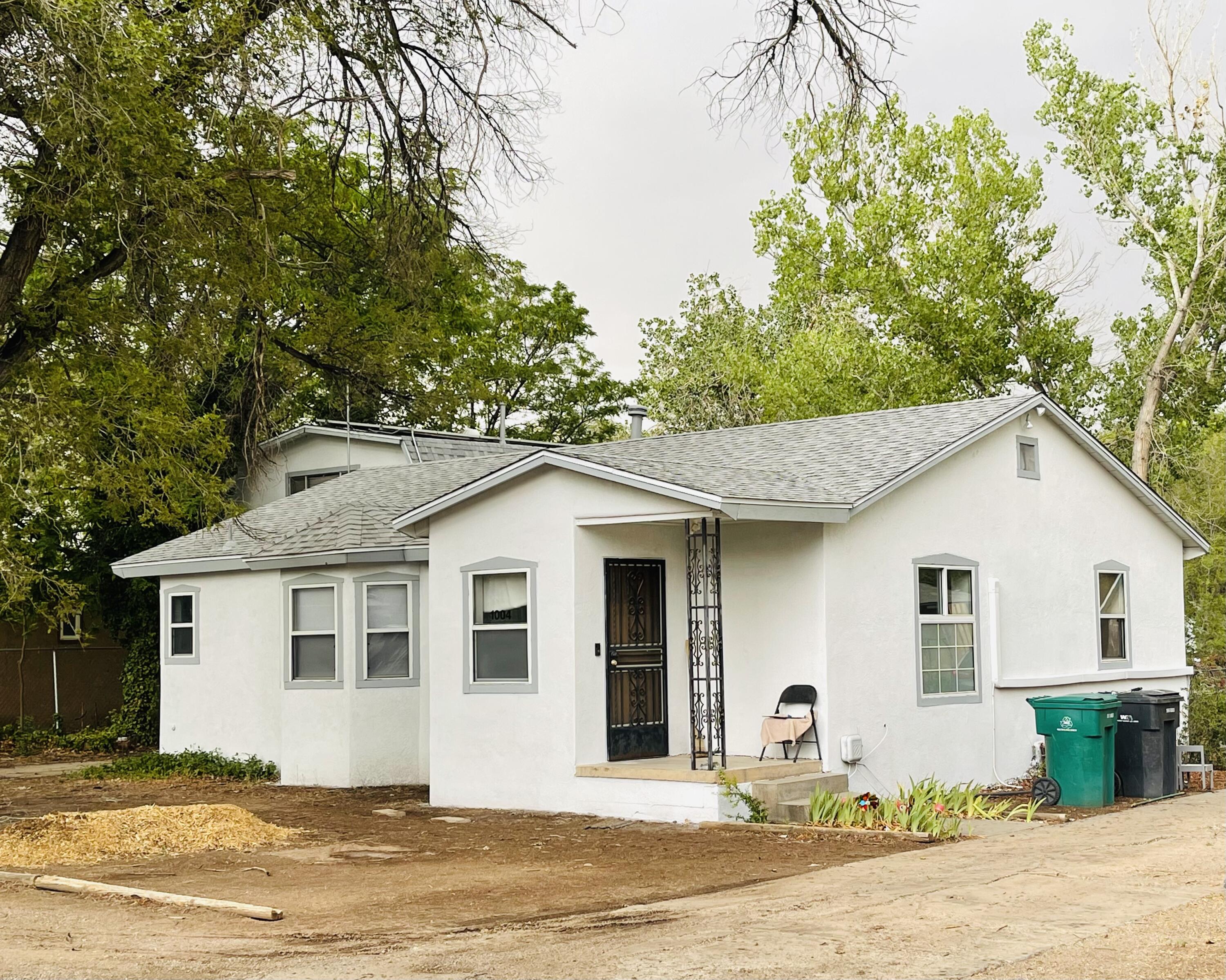 1004 Bletcher Road SW, Albuquerque, NM 87105