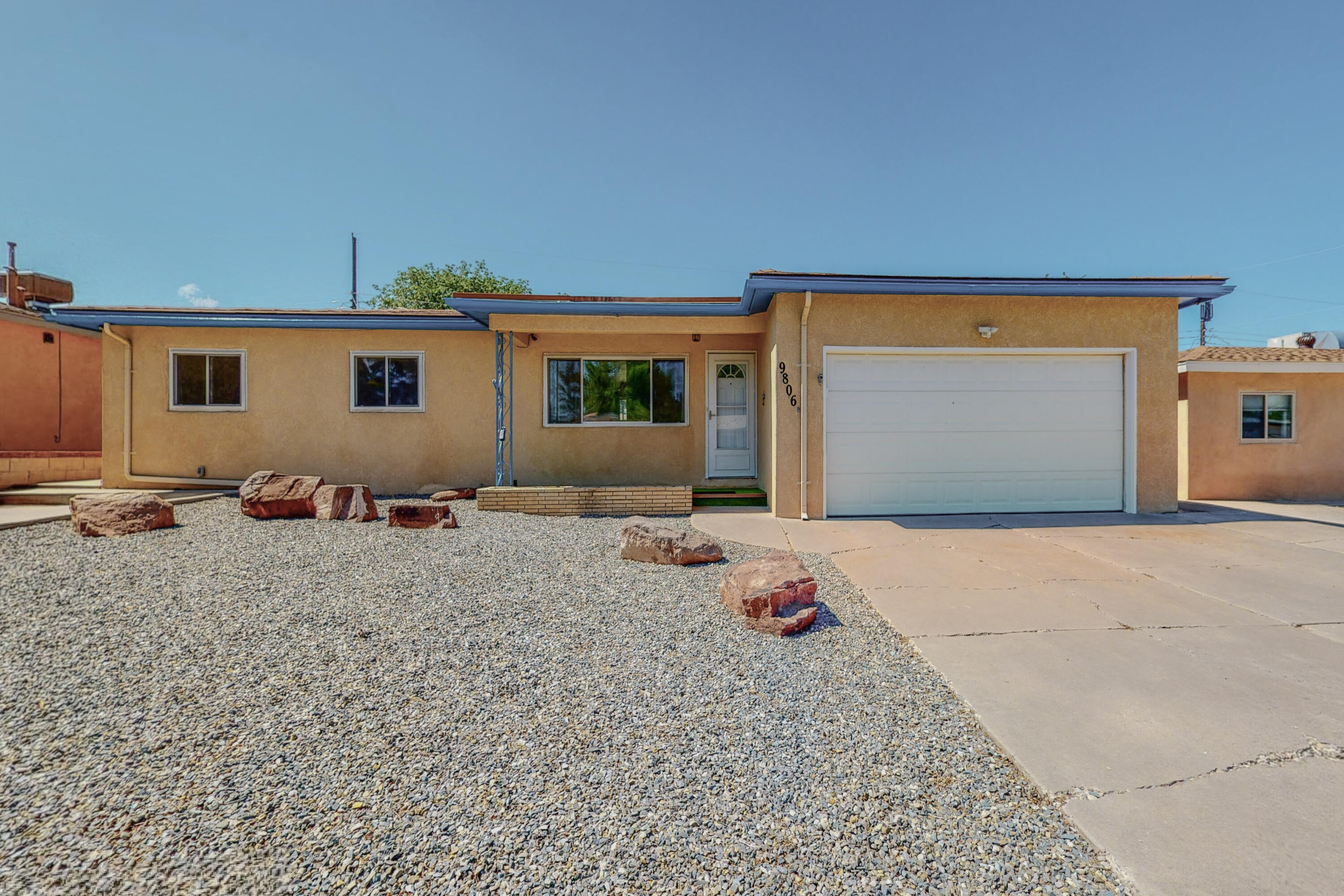 9806 Mcknight Avenue NE, Albuquerque, NM 87112