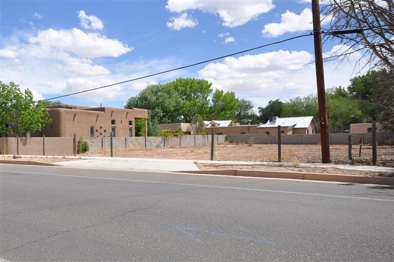 Great North Valley building lot! Just down the street from the nature center, as well as access to the main acequia and trails to enjoy the Bosque.  It's 0.3 acres with good dimensions (90 wide X 150 long). It's also one of the last lots on Campbell Road. Short term owner financing is also an option. Don't miss this opportunity to own land on Campbell Road between Rio Grande Boulevard and the River!