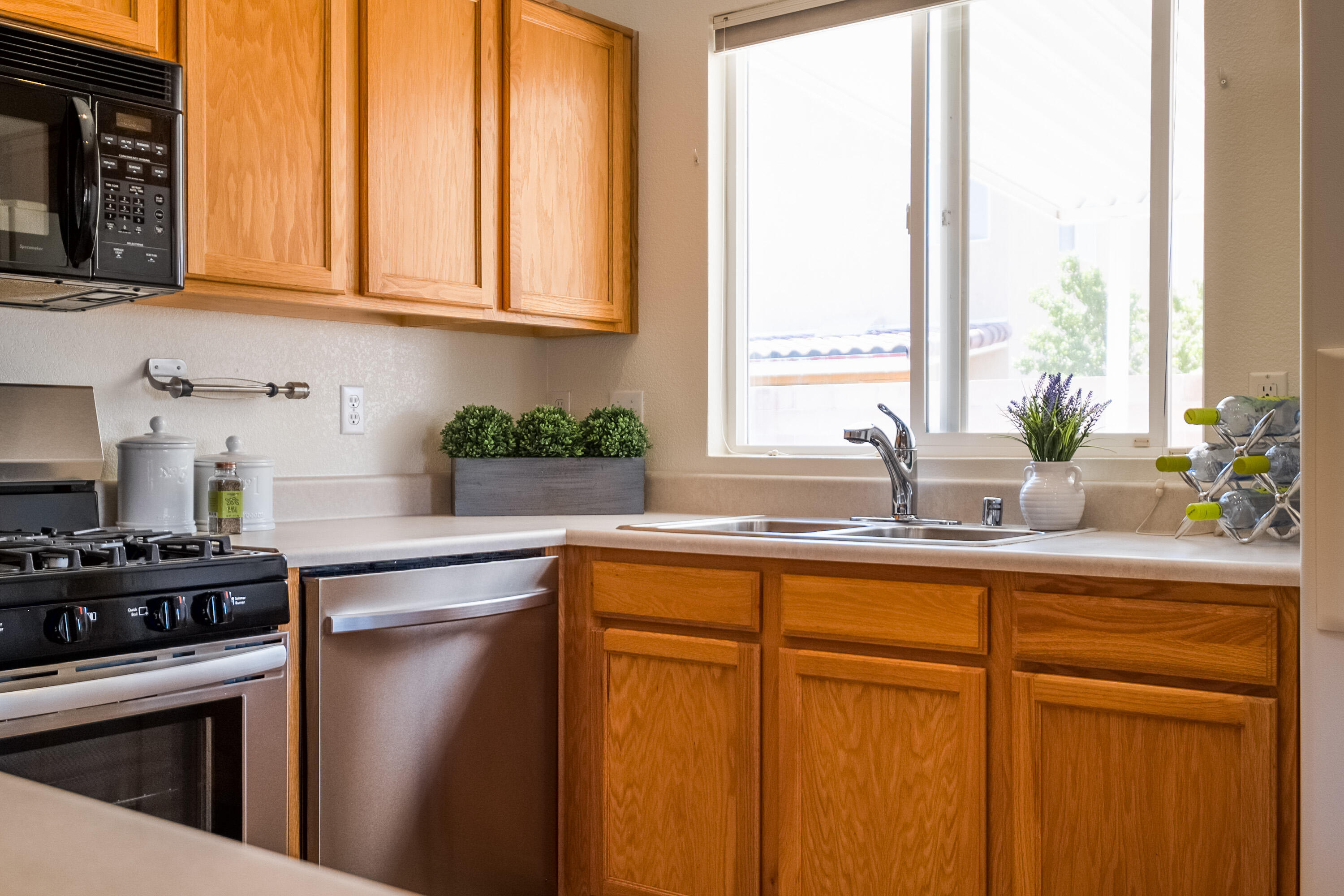 1408 Stone Canyon Road NE