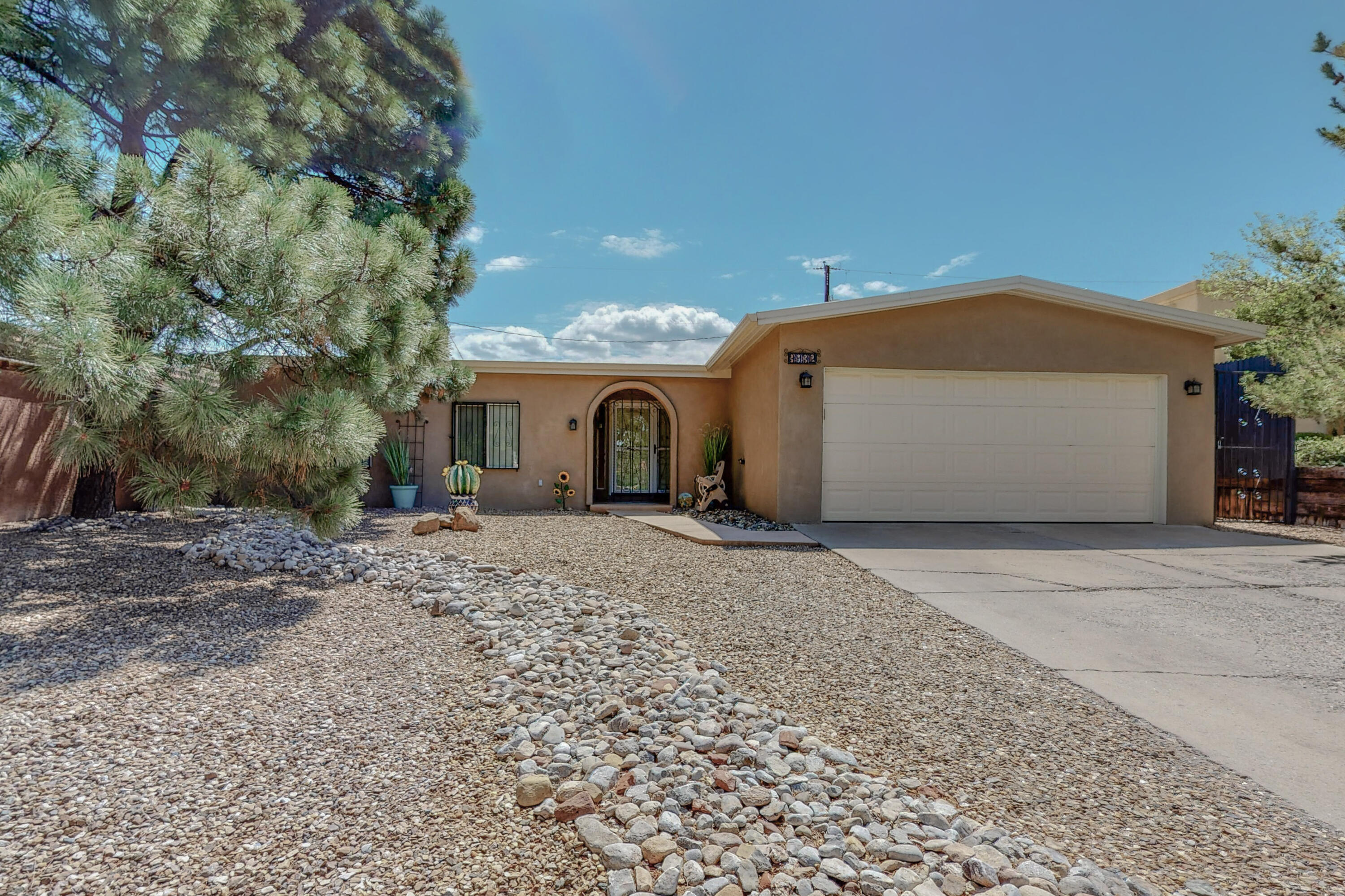 3932 Garcia Street NE, Albuquerque, NM 87111