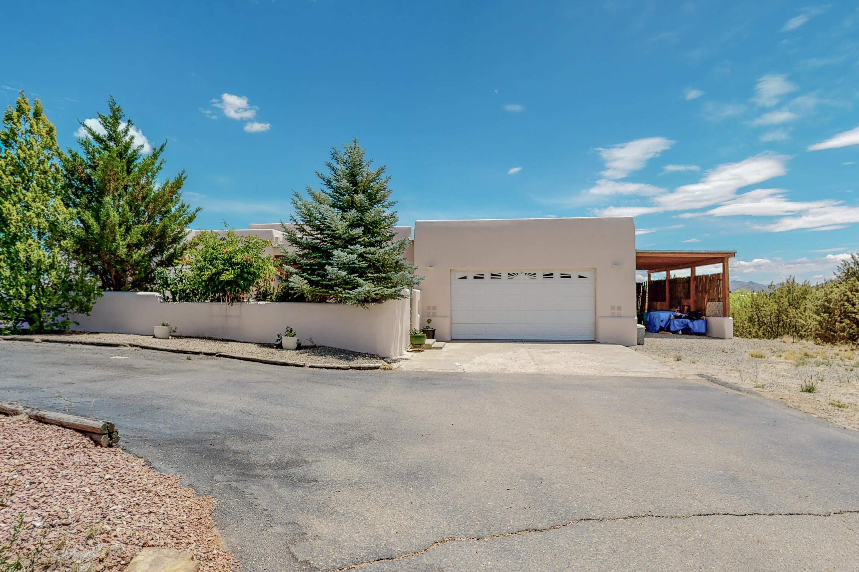 6 Rito Guicu, Santa Fe, NM 87507