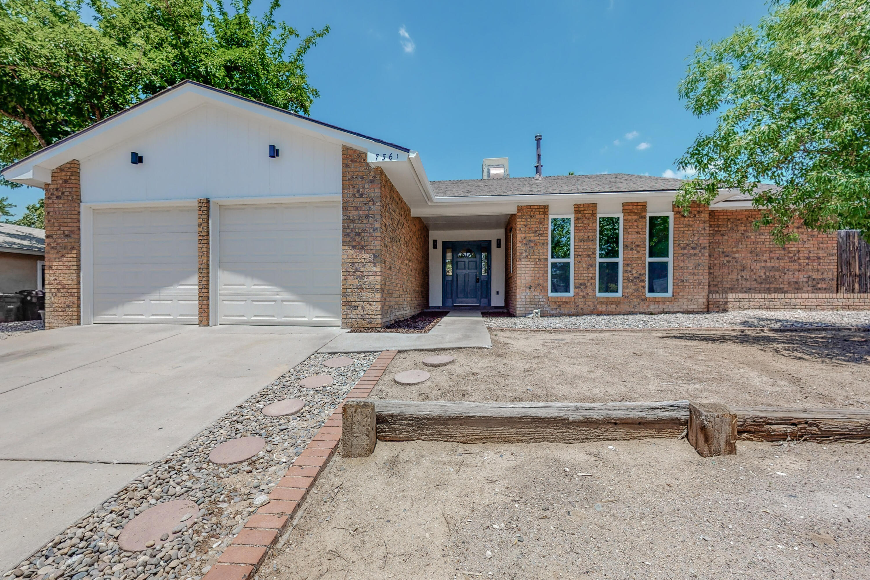 7561 Capulin Road NE, Albuquerque, NM 87109