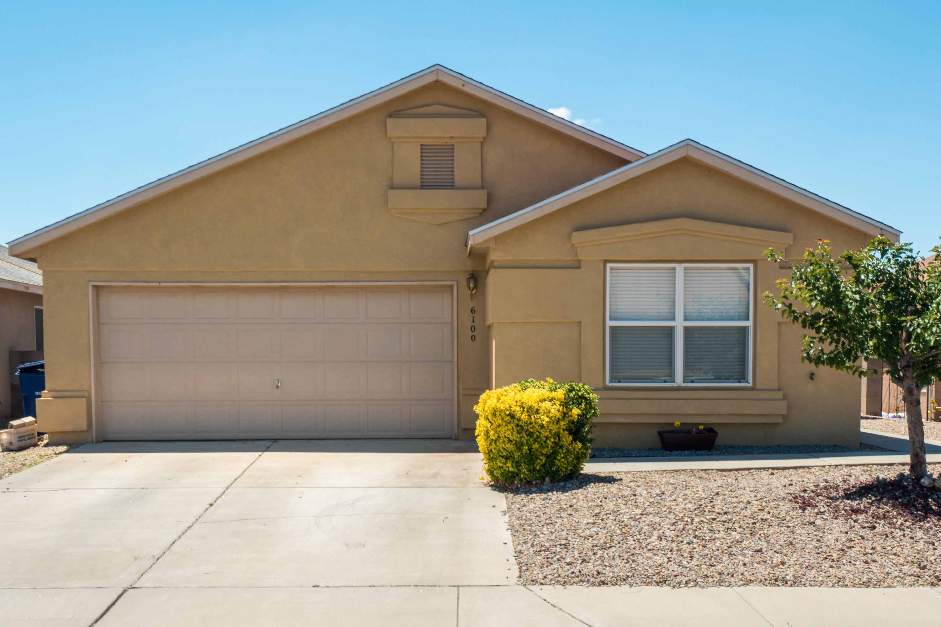6100 Hemlock Avenue NW, Albuquerque, NM 87114
