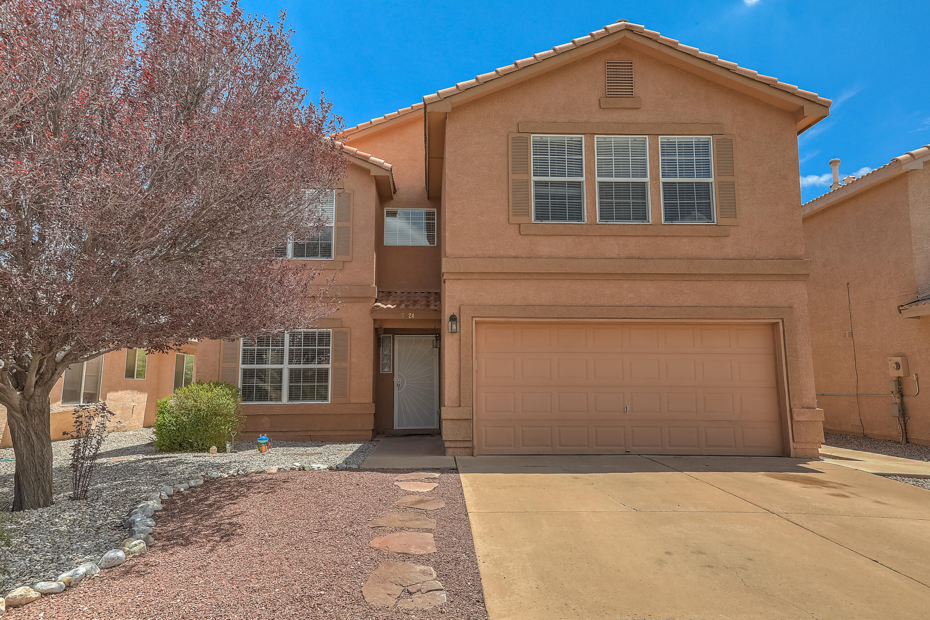 7624 Via Cometa SW, Albuquerque, NM 87121