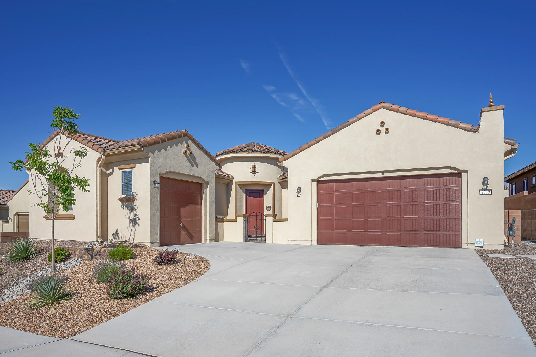 2319 Komatke Trail NW, Albuquerque, NM 87120