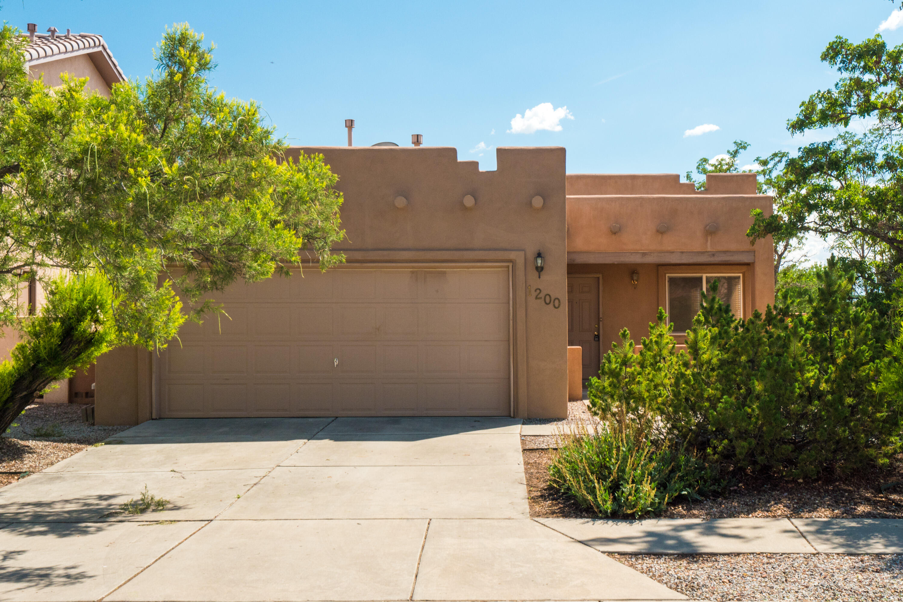 1200 Casa Maria Road NE, Albuquerque, NM 87113