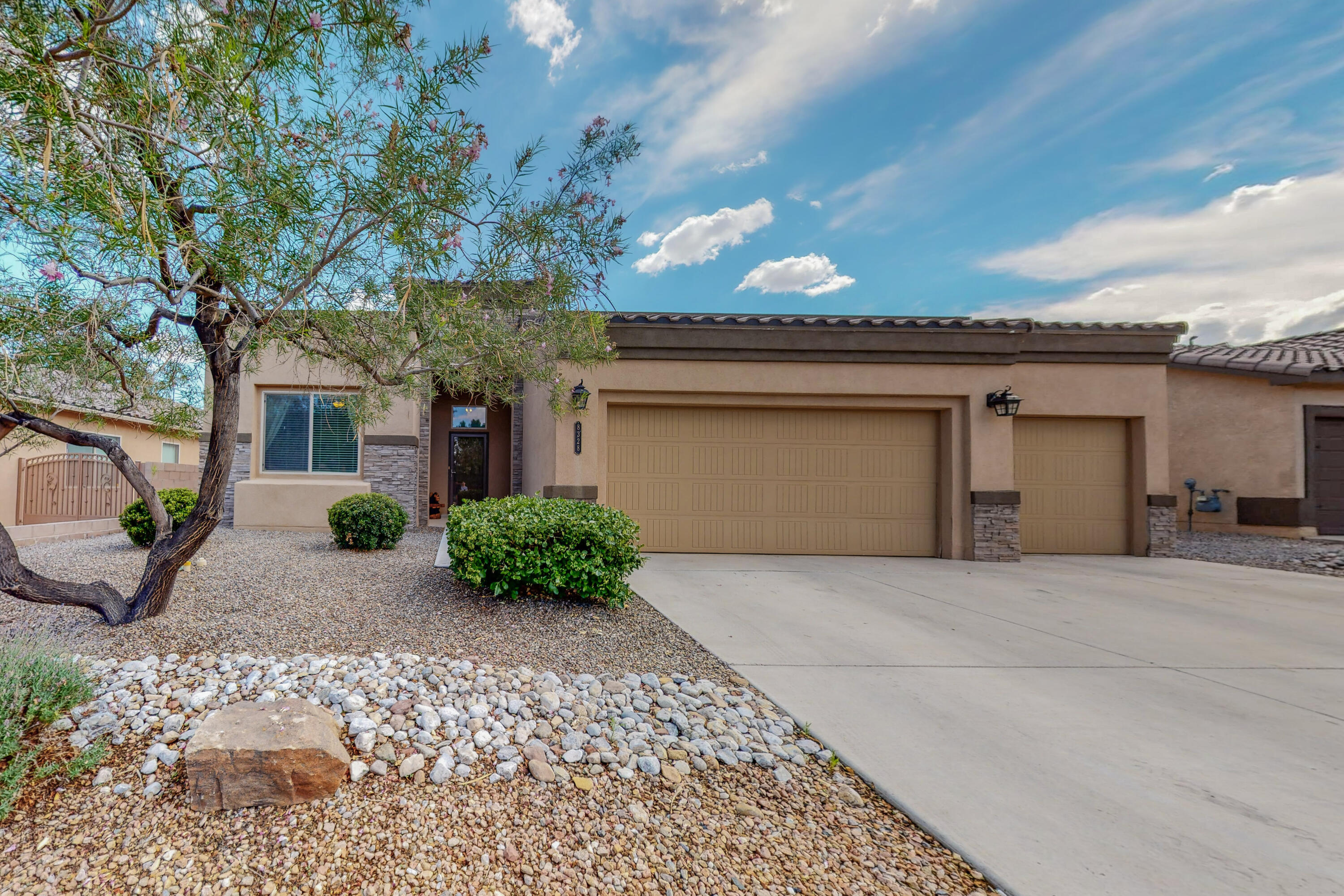 8328 Wild Dunes Avenue NW, Albuquerque, NM 87120