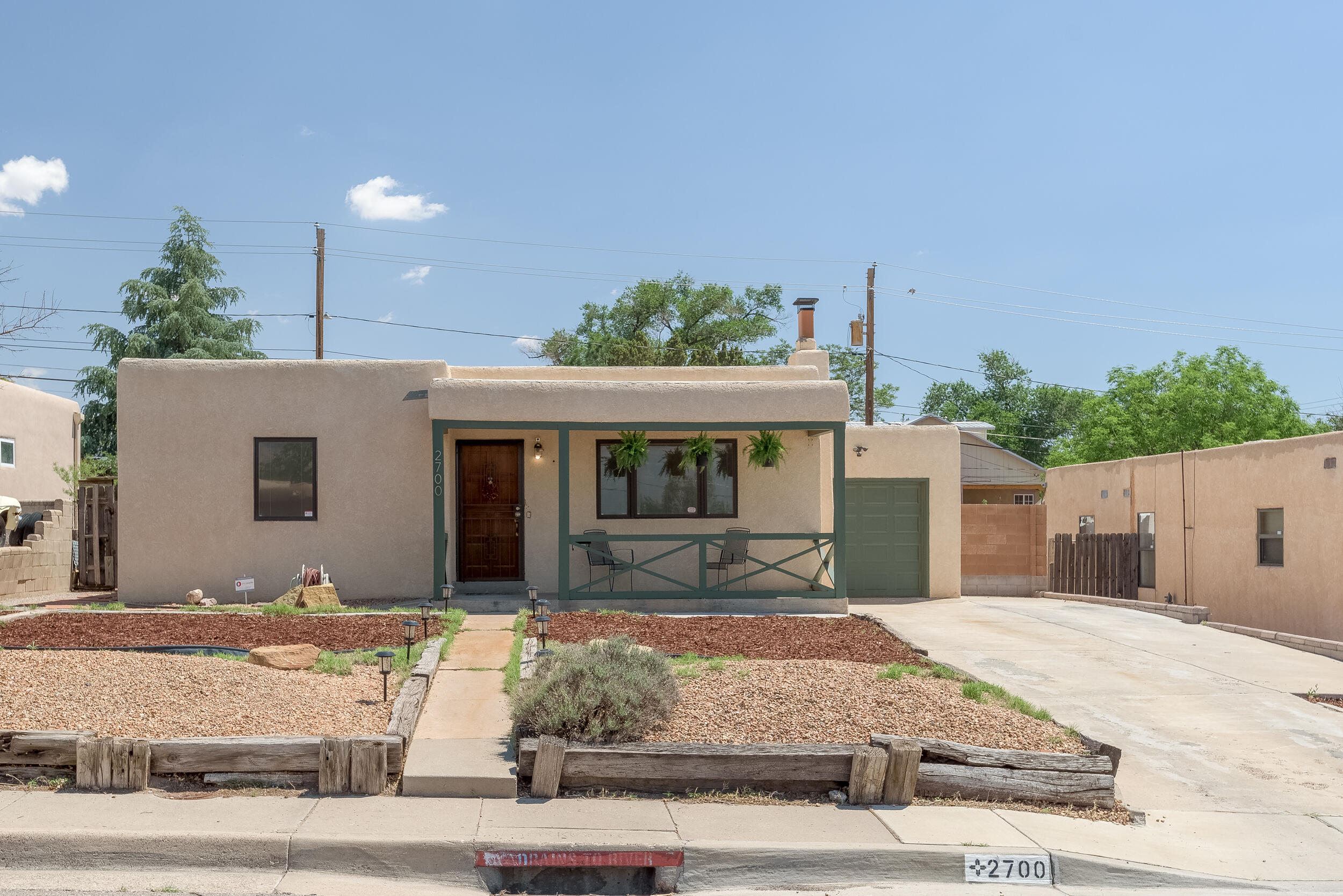 2700 Kathryn Avenue SE, Albuquerque, NM 87106