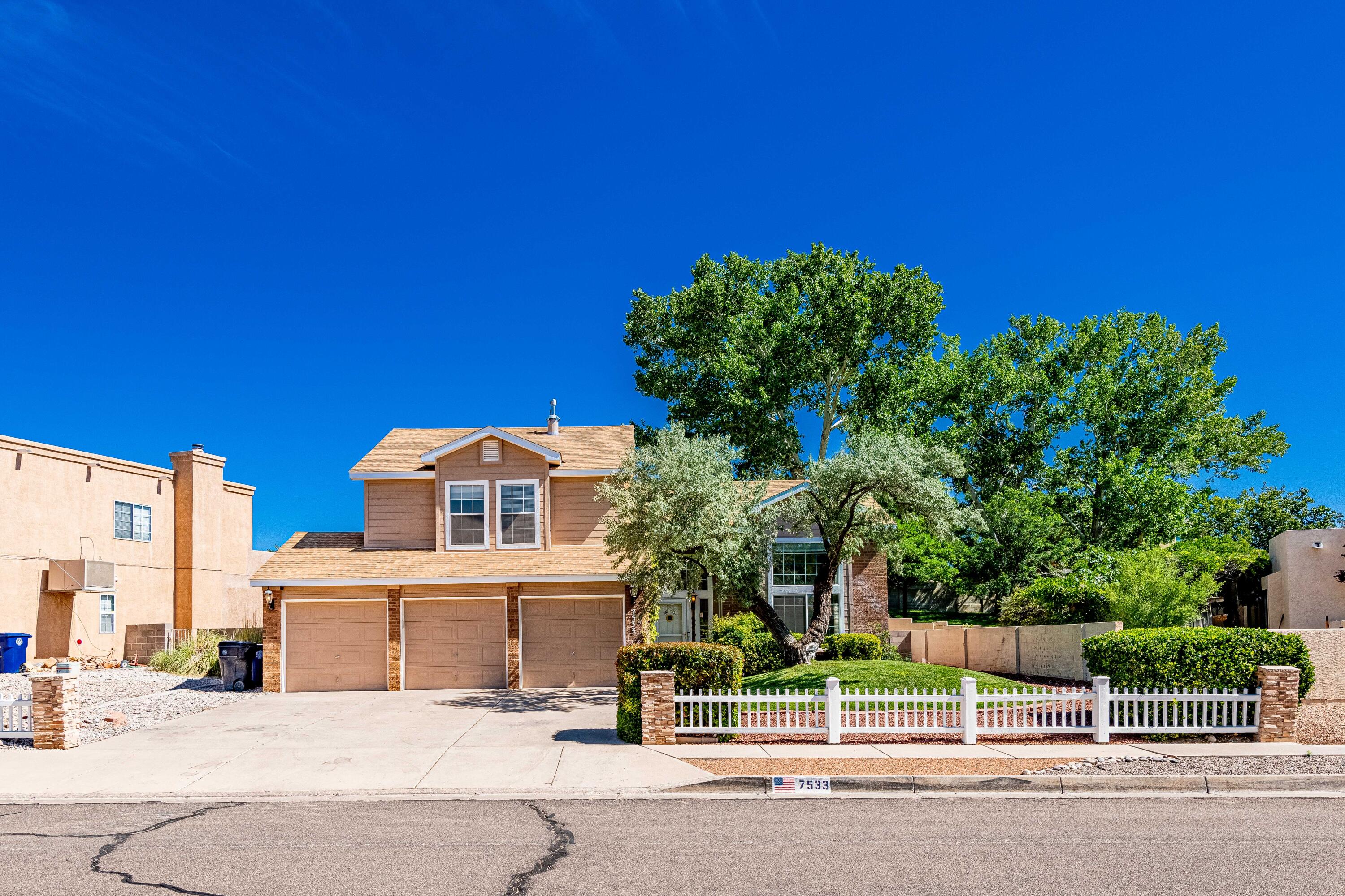 7533 Deerfield Road NW, Albuquerque, NM 87120