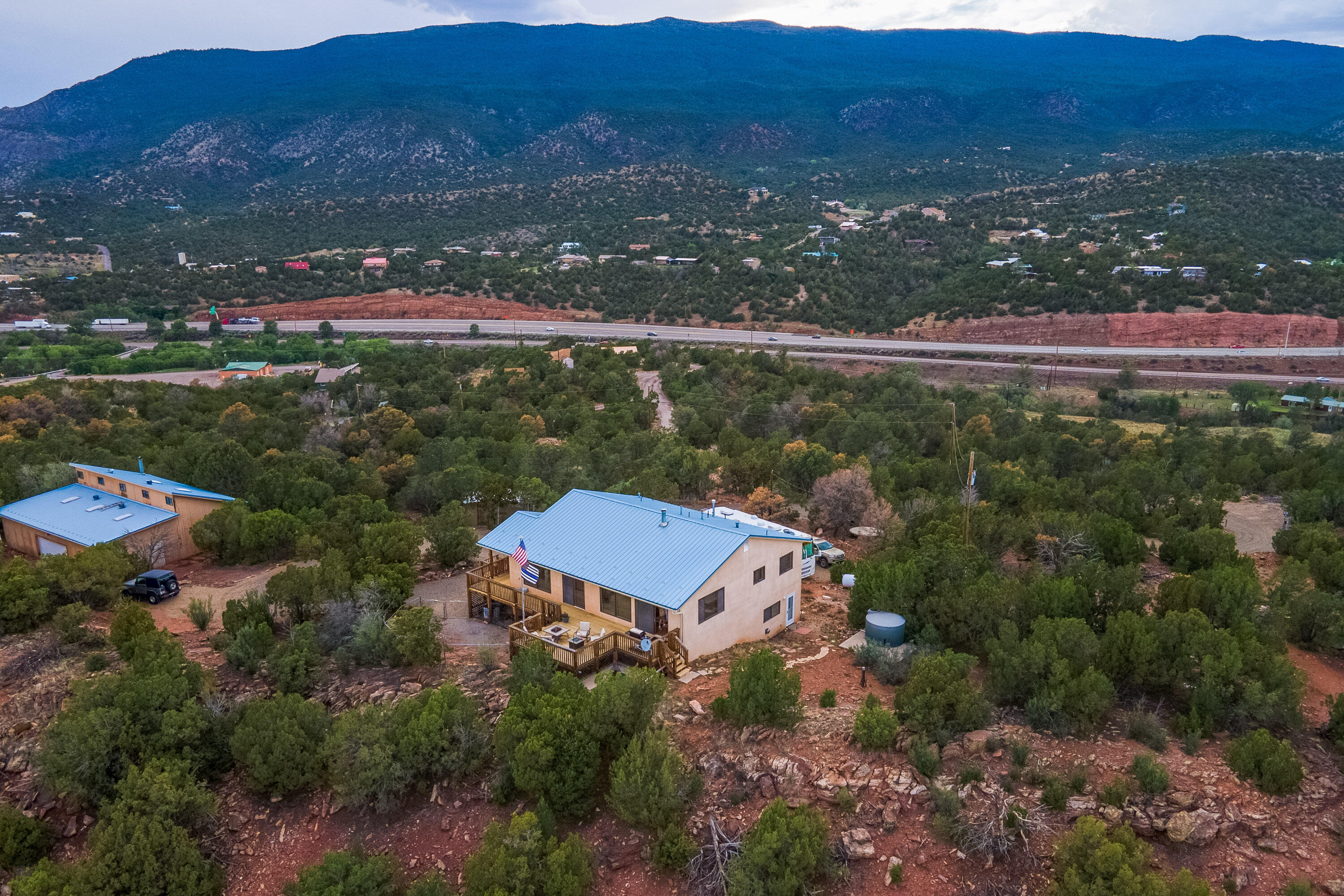 4 Rock Ridge Road, Tijeras, NM 87059