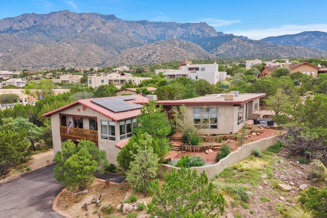 324 Paint Brush Drive NE, Albuquerque, NM 87122