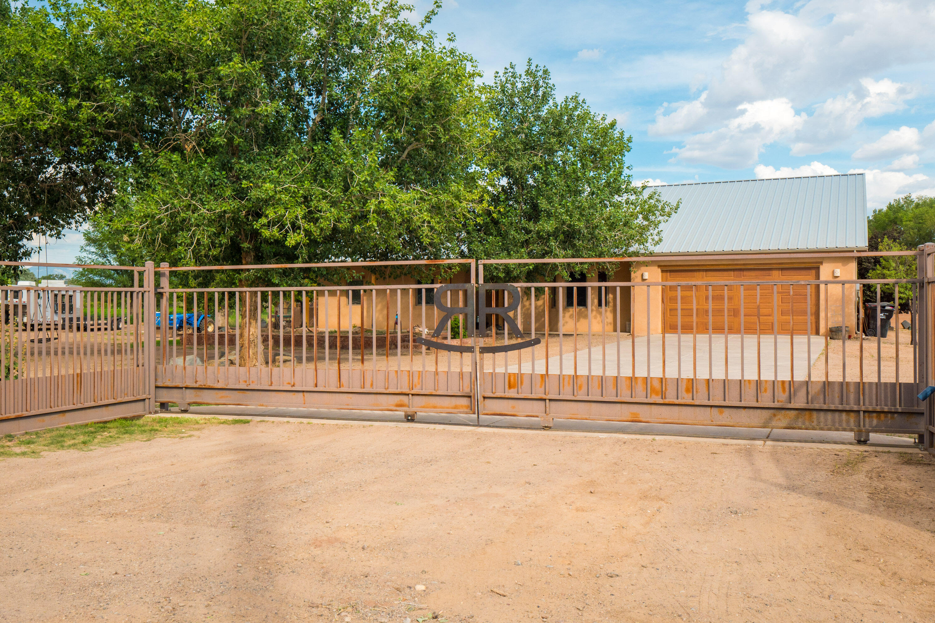 1130 N Molina Road, Belen, NM 87002