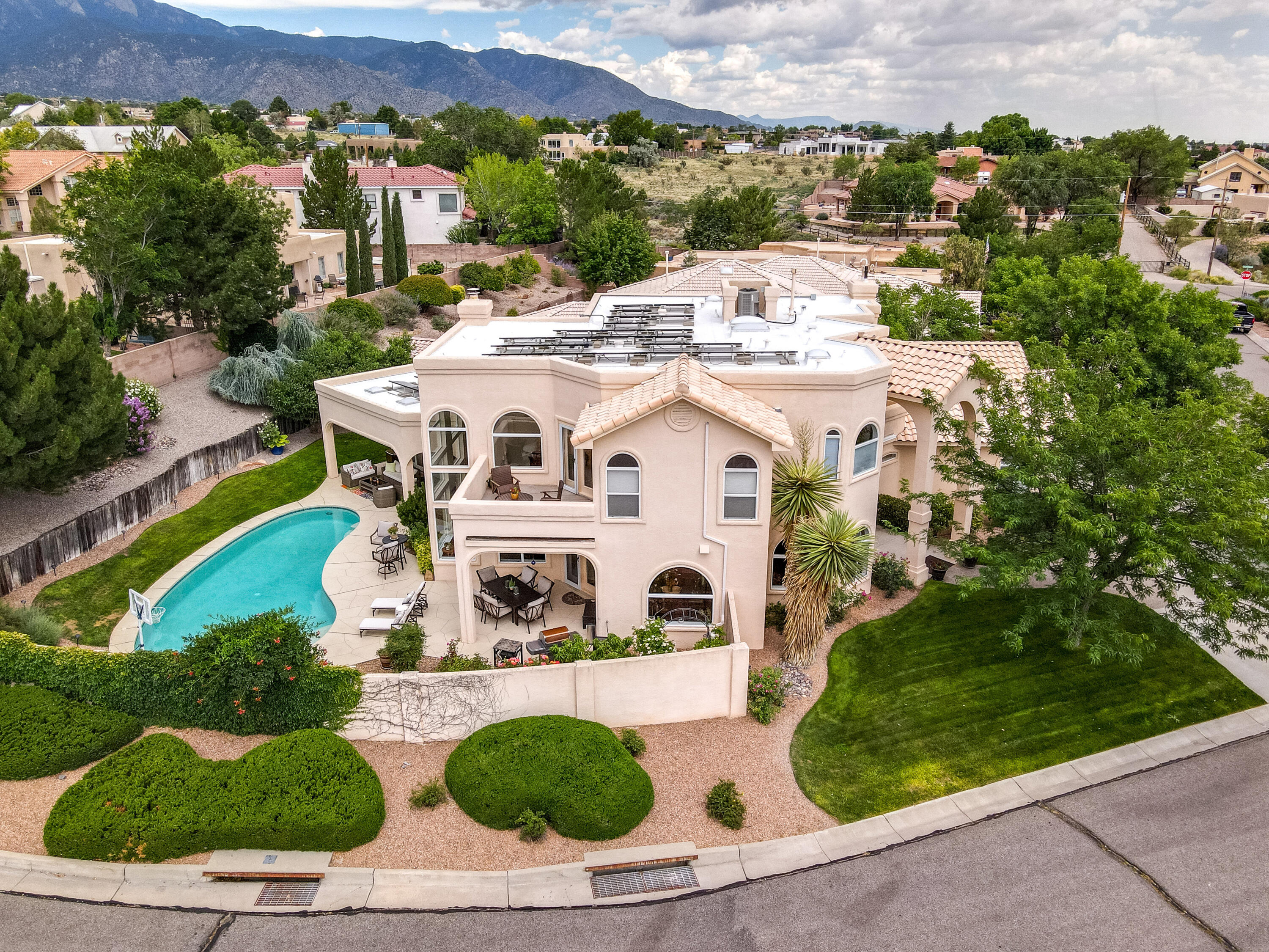 12115 Coral Dawn Road NE, Albuquerque, NM 87122