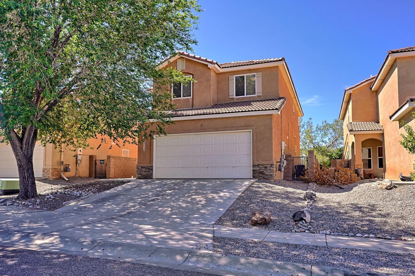 Great four bedroom two and a half bath home in Paradise West.  This home features a large main floor living room, kitchen with island and an adjoining dining area,  and a large laundry room. The second level has four bedrooms. The master features a garden tub, private commode area and a large closet.