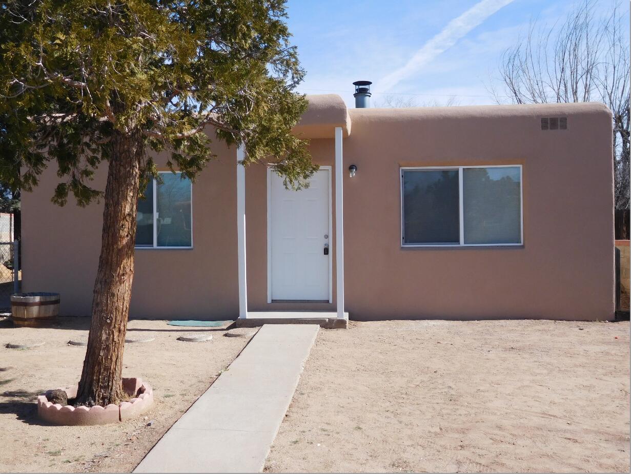 2518 Alvarado Drive NE, Albuquerque, NM 87110