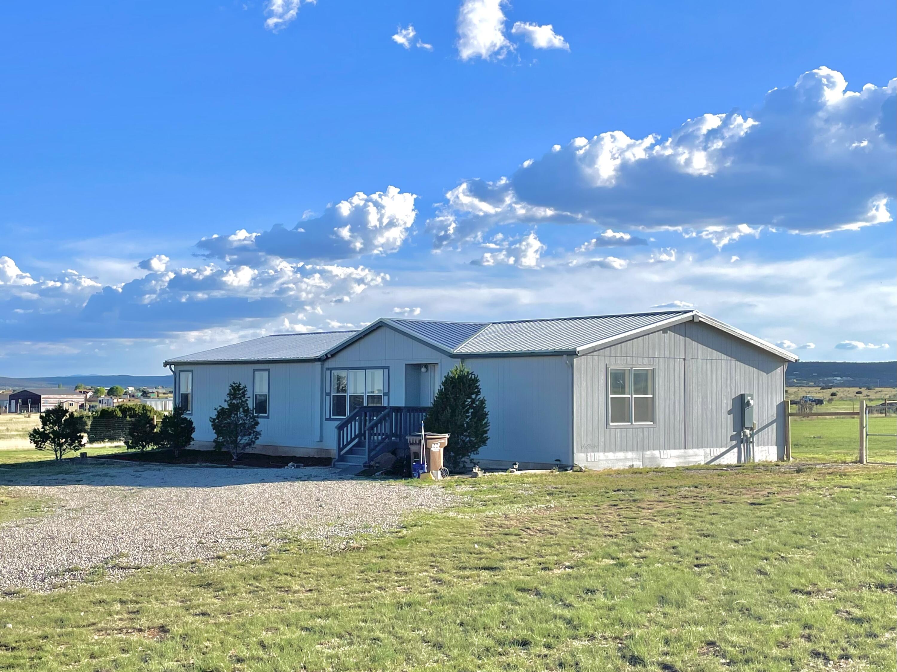 5 Calle SE, Edgewood, NM 87015
