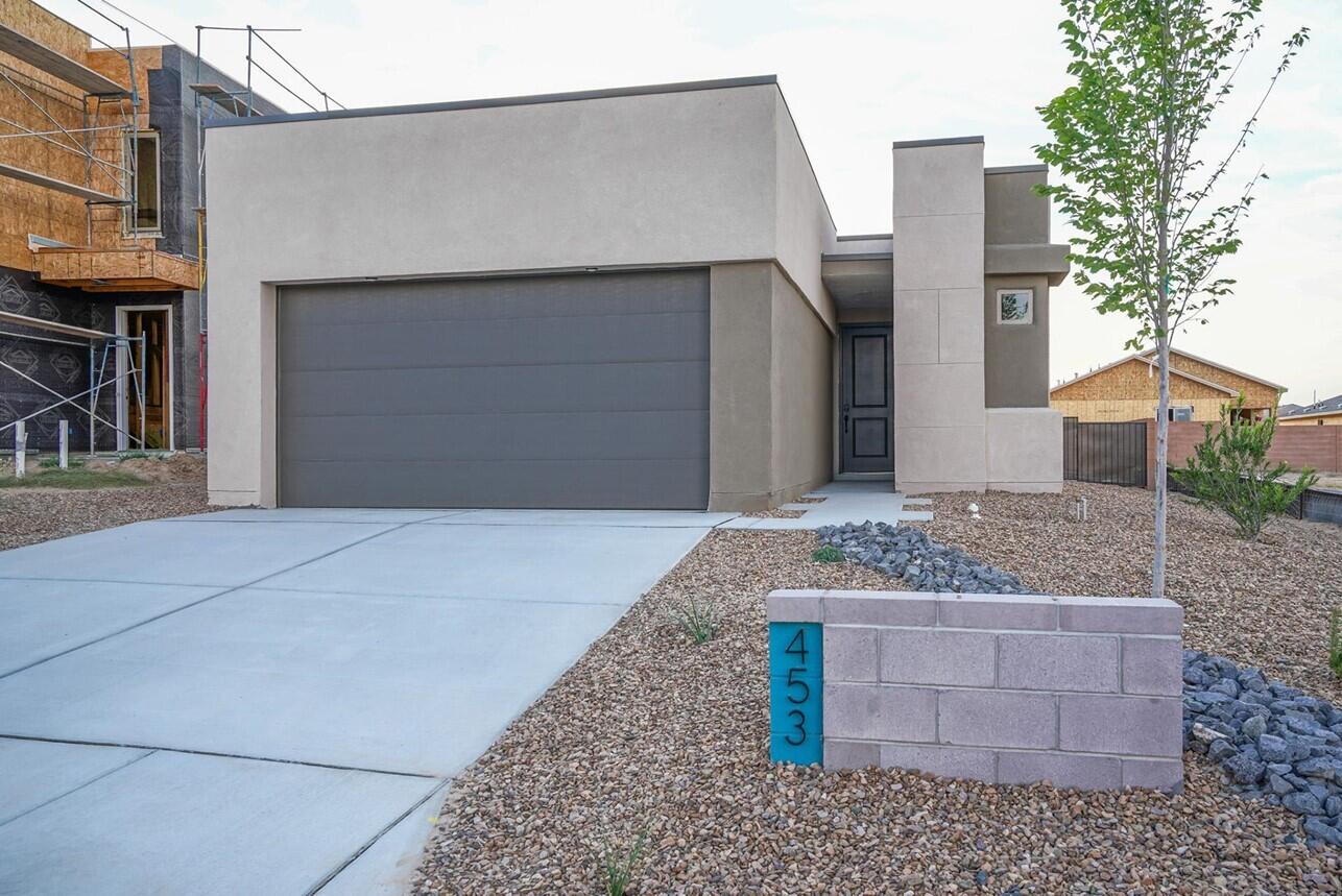 453 Wyatt Avenue SW, Los Lunas, NM 87031