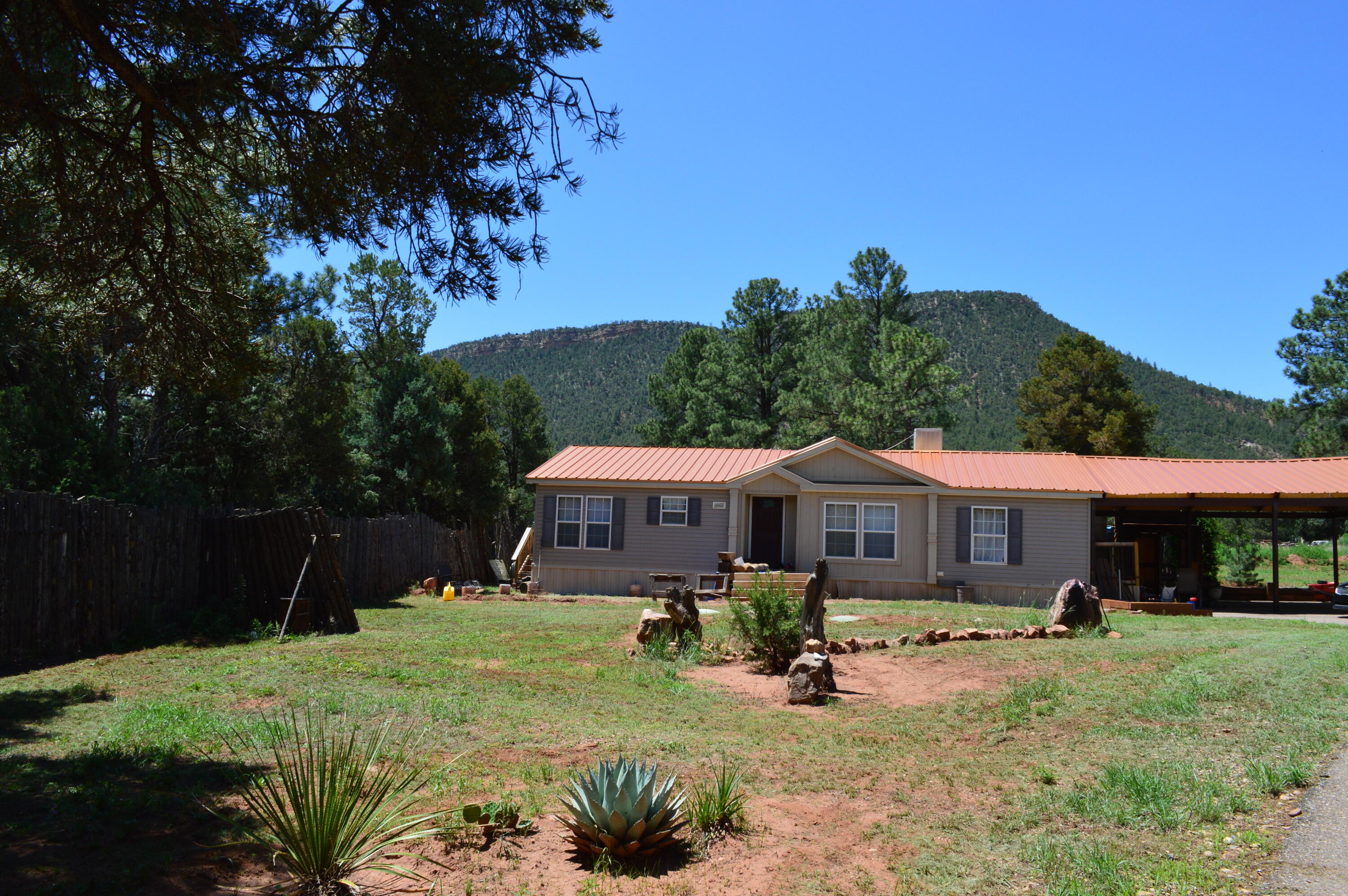 12 Little Black Road, Pecos, NM 87552