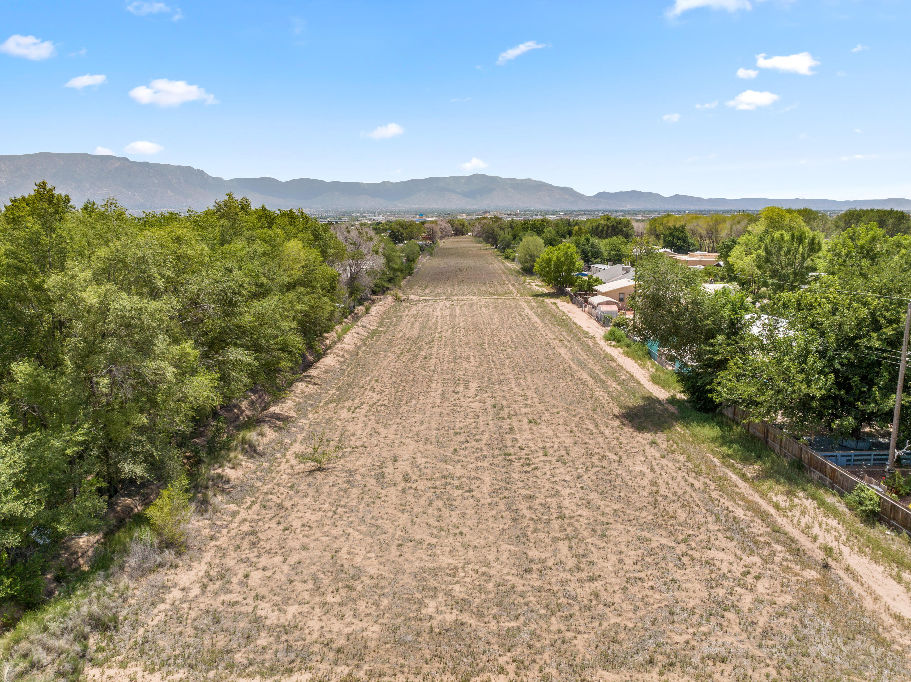 8817 4Th Street NW, Los Ranchos, NM 87114