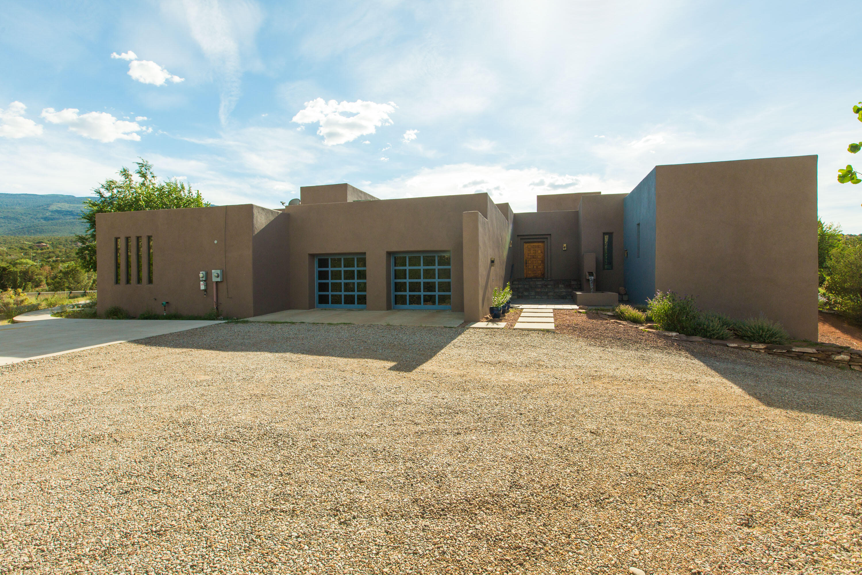 12 Camino Lucero, Placitas, NM 87043