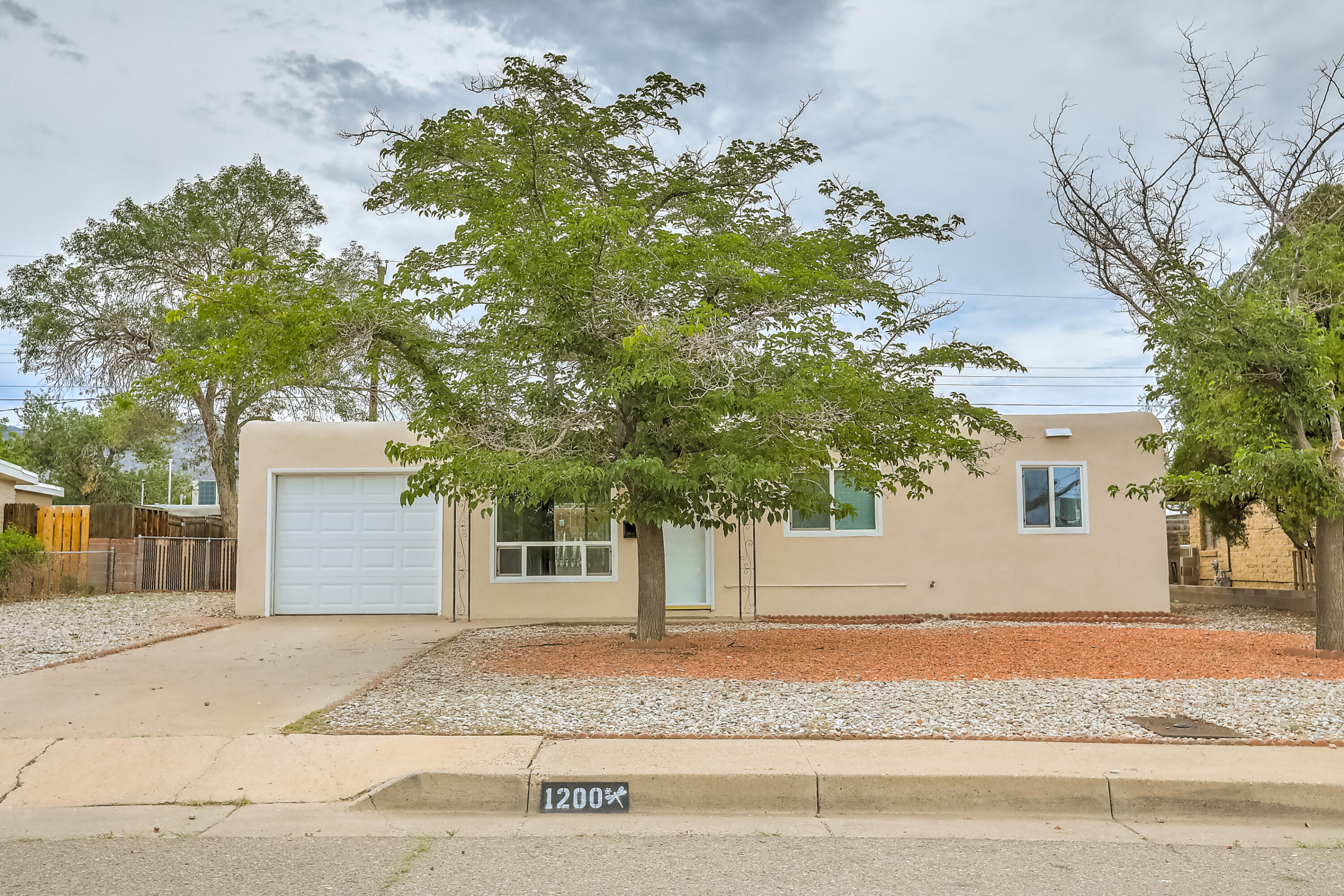 1200 Betts Street NE, Albuquerque, NM 87112