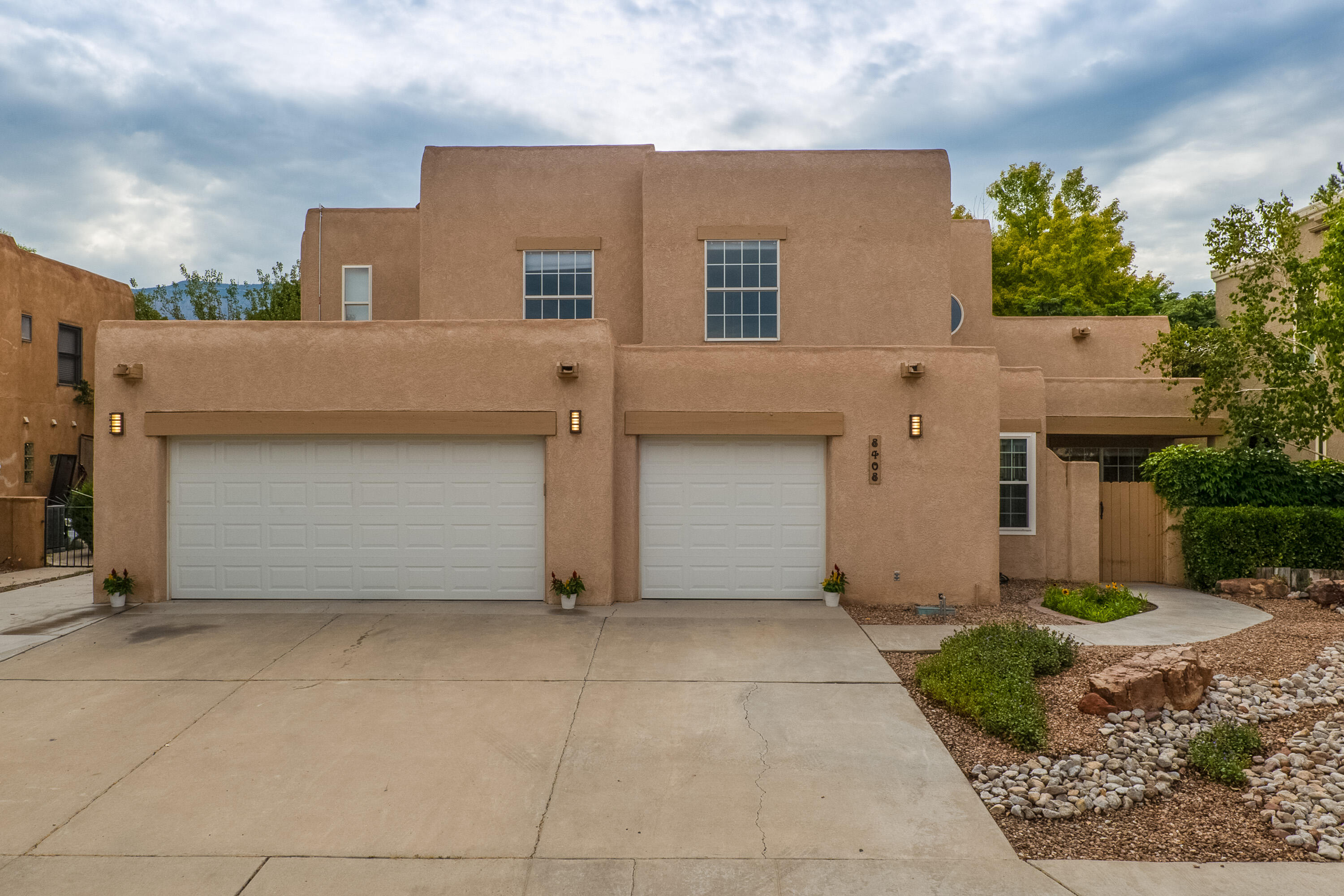 8408 Sonoma Valley Road NE, Albuquerque, NM 87122