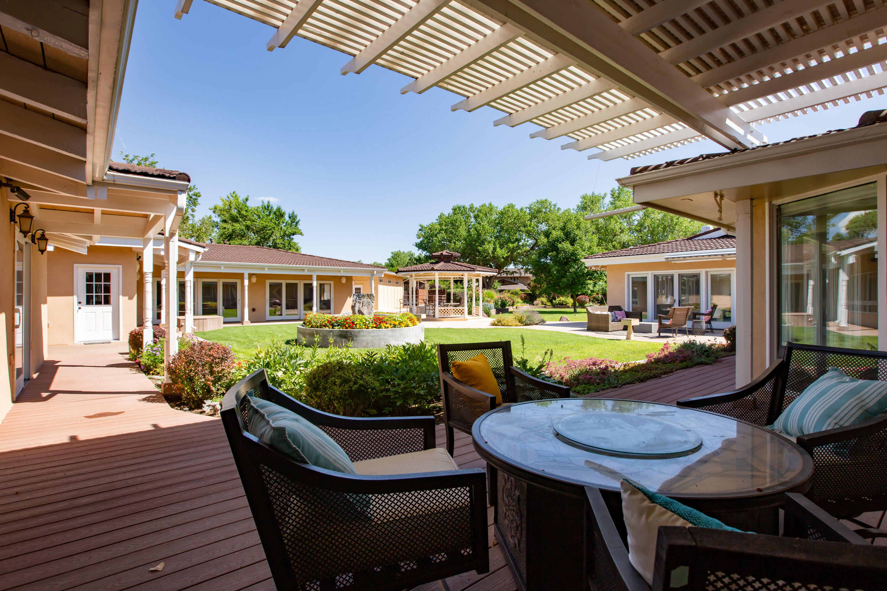 5301 Rio Grande Boulevard NW, Los Ranchos, NM 87107