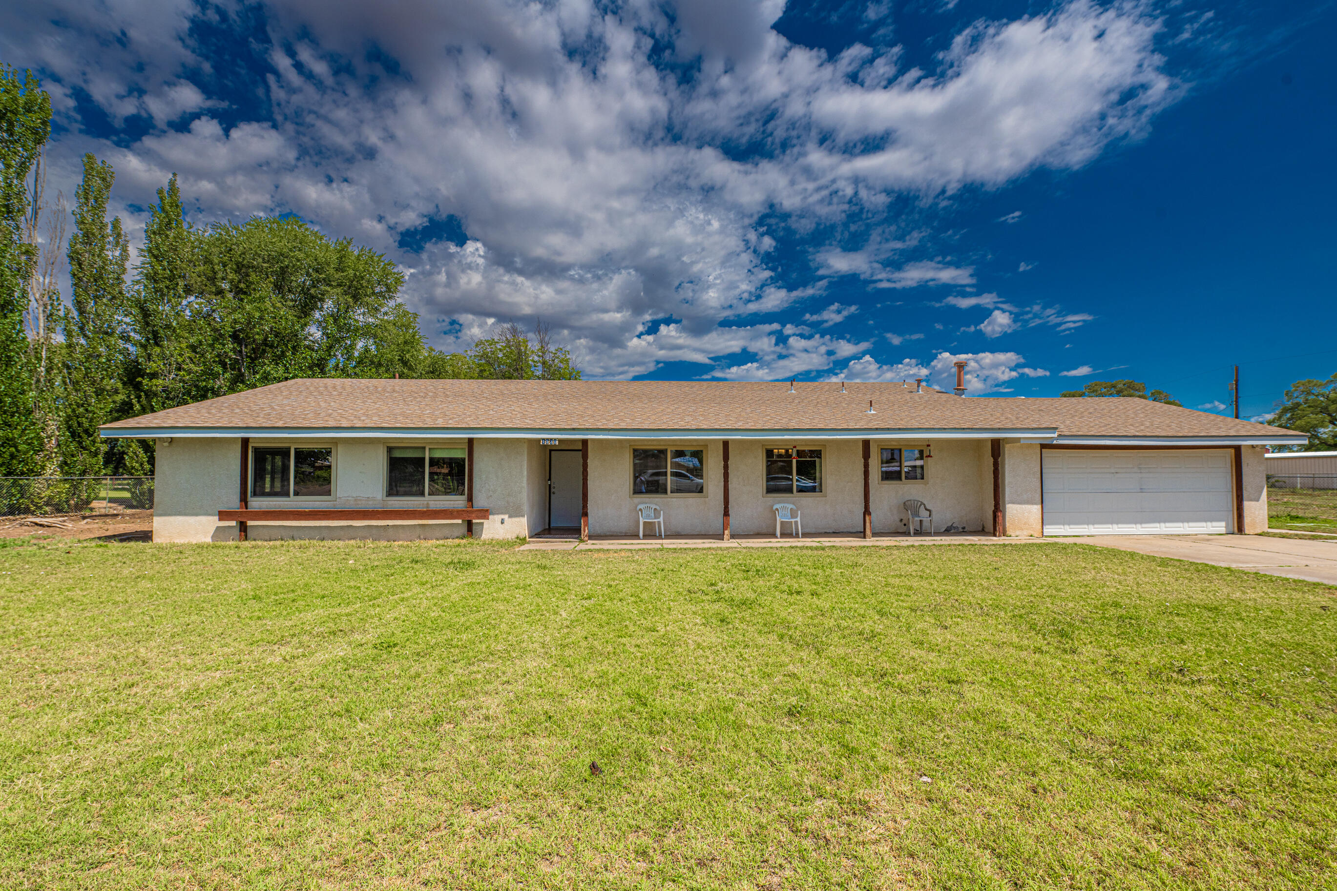 1530 Lillie Drive, Bosque Farms, NM 87068