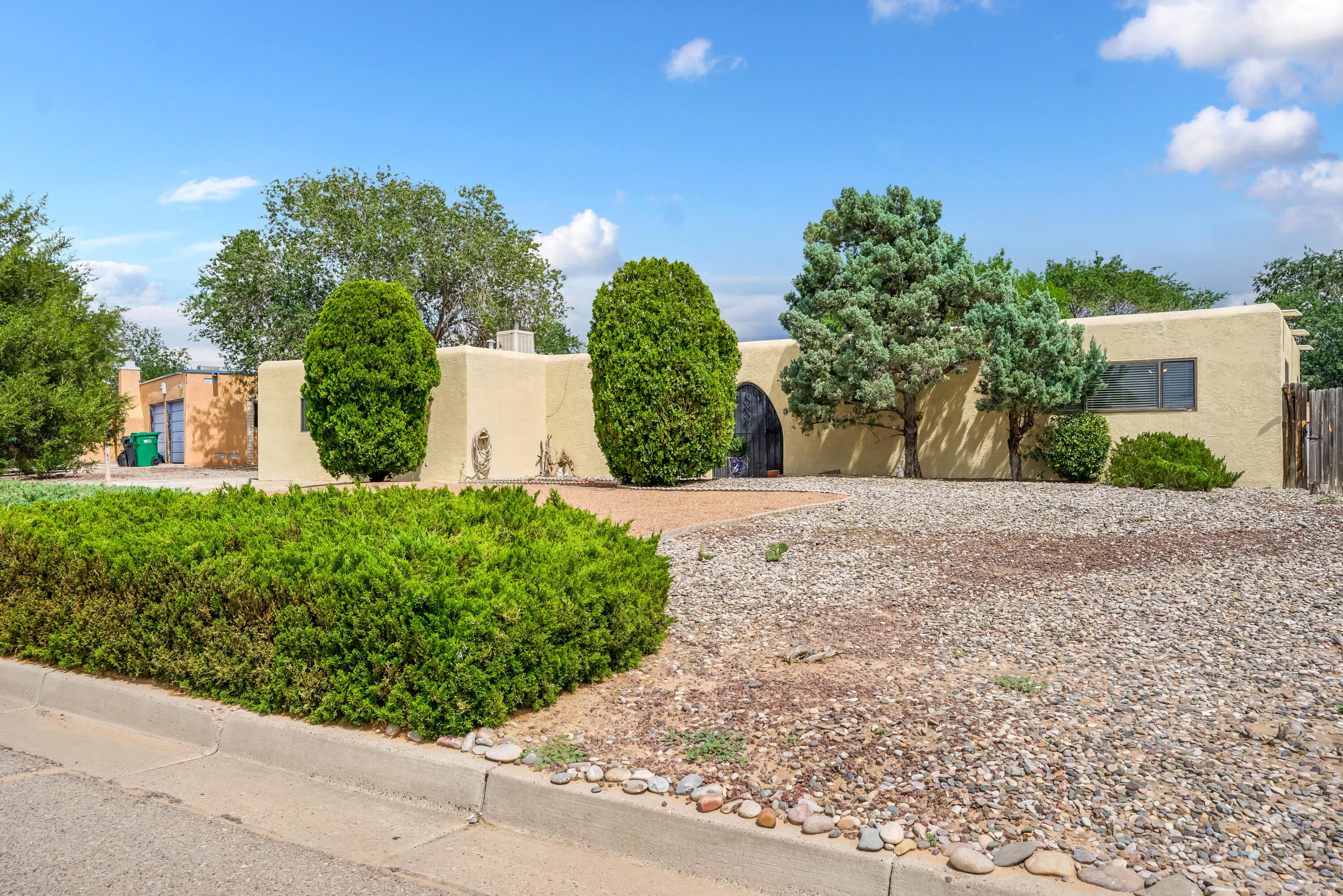 510 Las Marias Drive SE, Rio Rancho, NM 87124