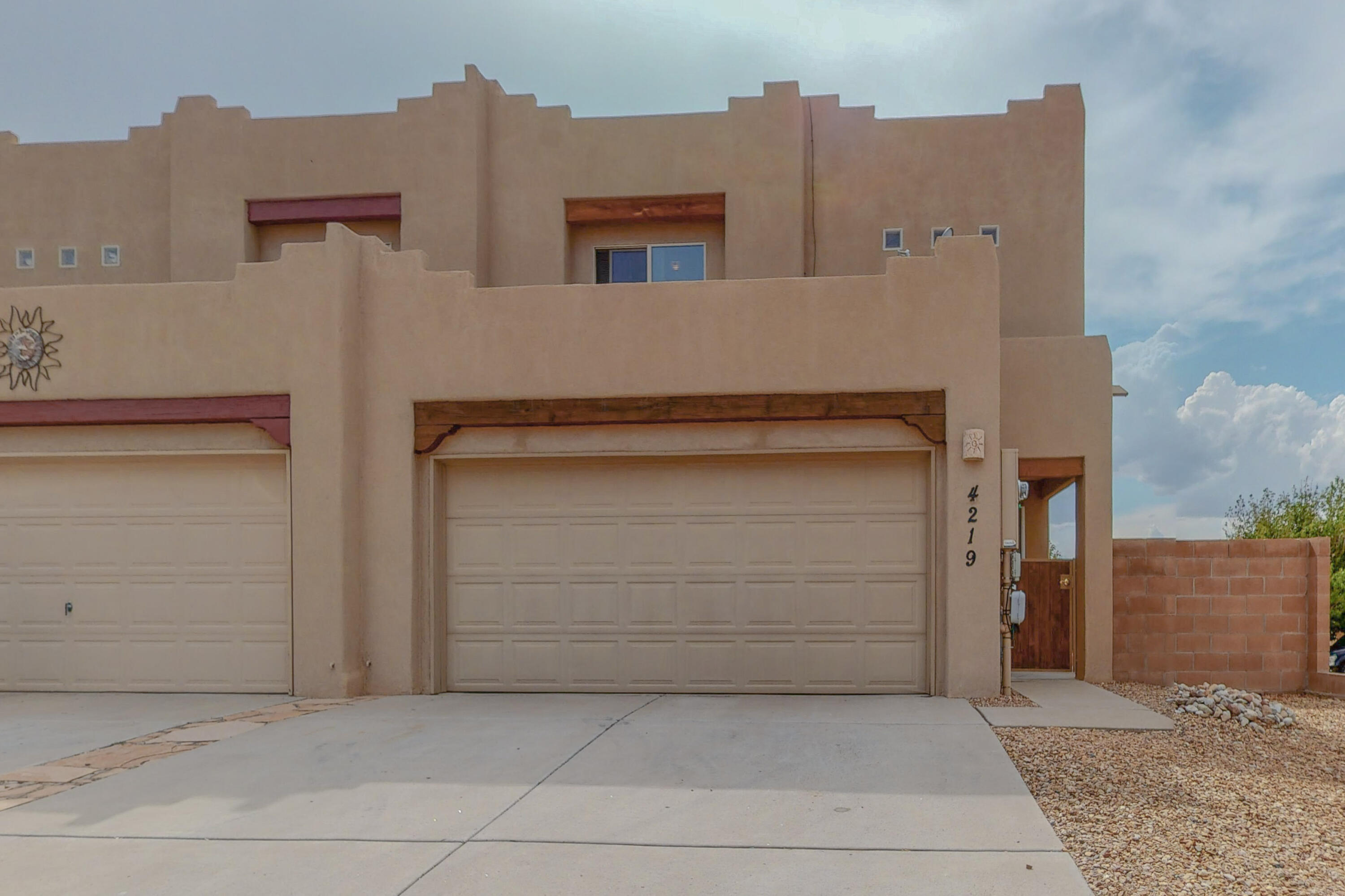 4219 Red Sun Drive NE, Albuquerque, NM 87110