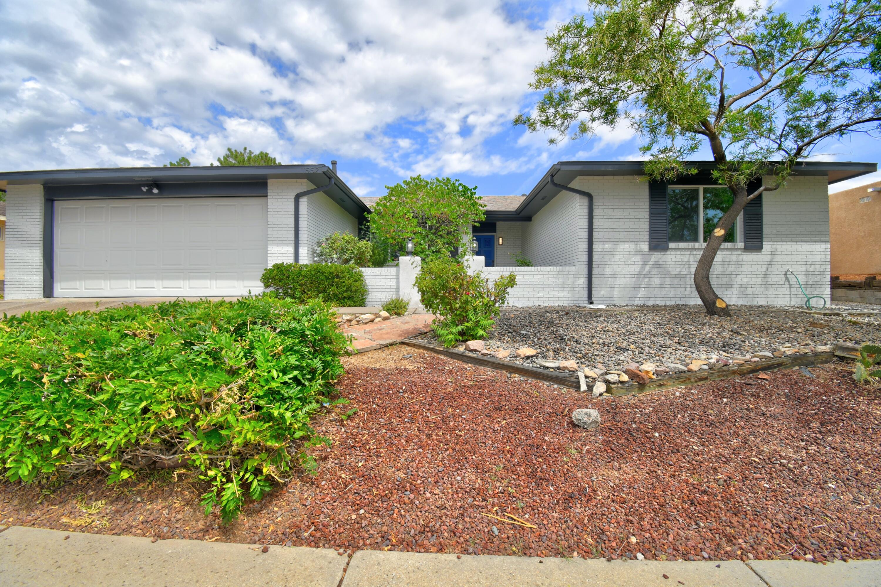 1552 Monte Largo Drive NE, Albuquerque, NM 87112