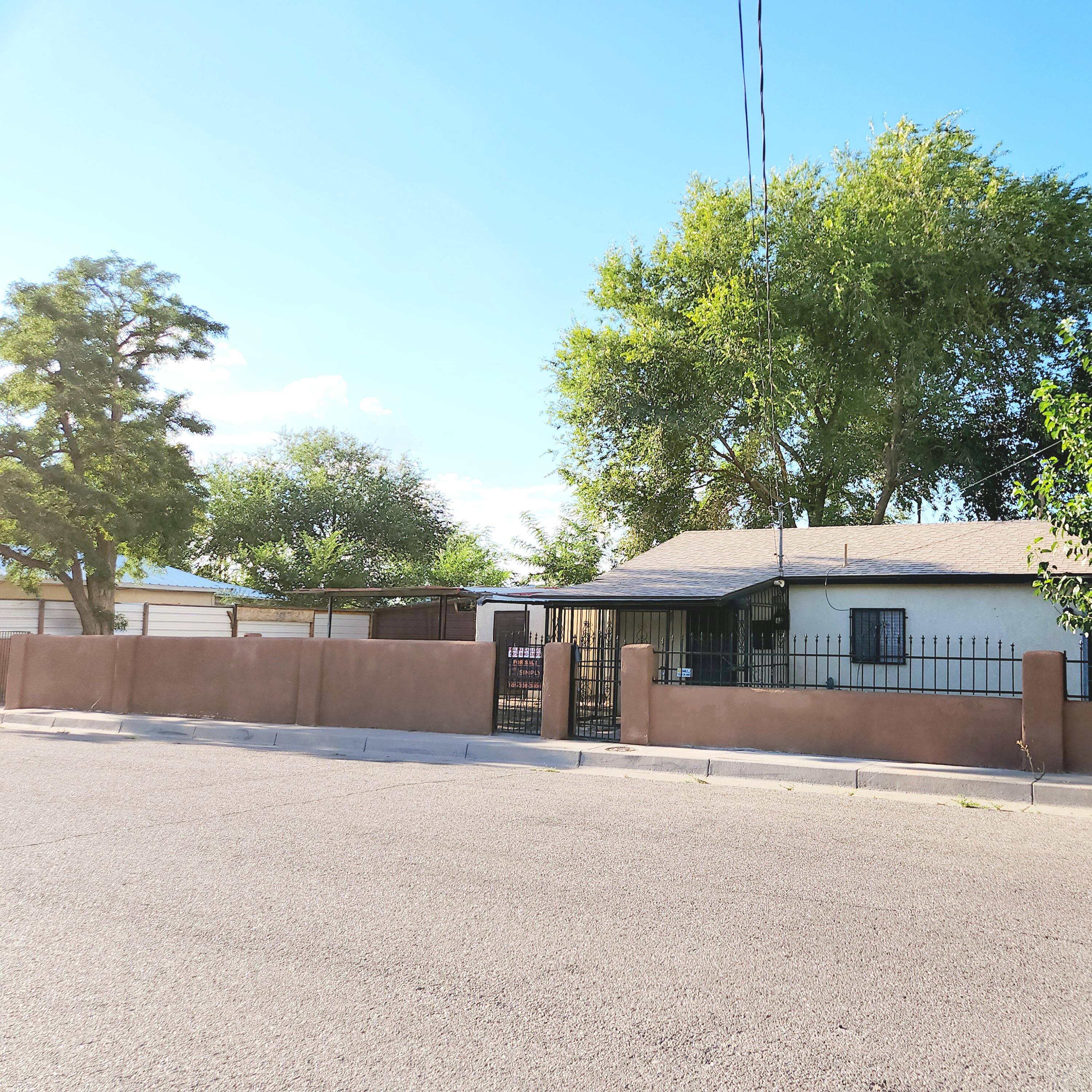 2111 William Street SE, Albuquerque, NM 87102