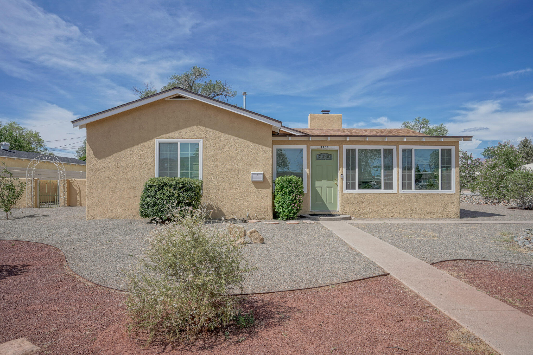4409 Ridgeley Avenue NE, Albuquerque, NM 87108