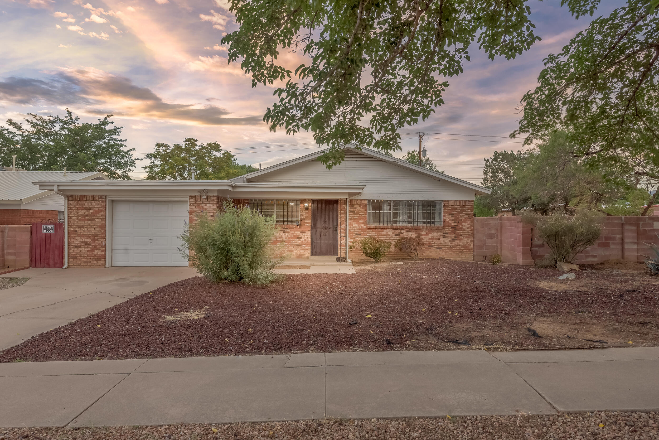 4729 Comanche Road NE, Albuquerque, NM 87110