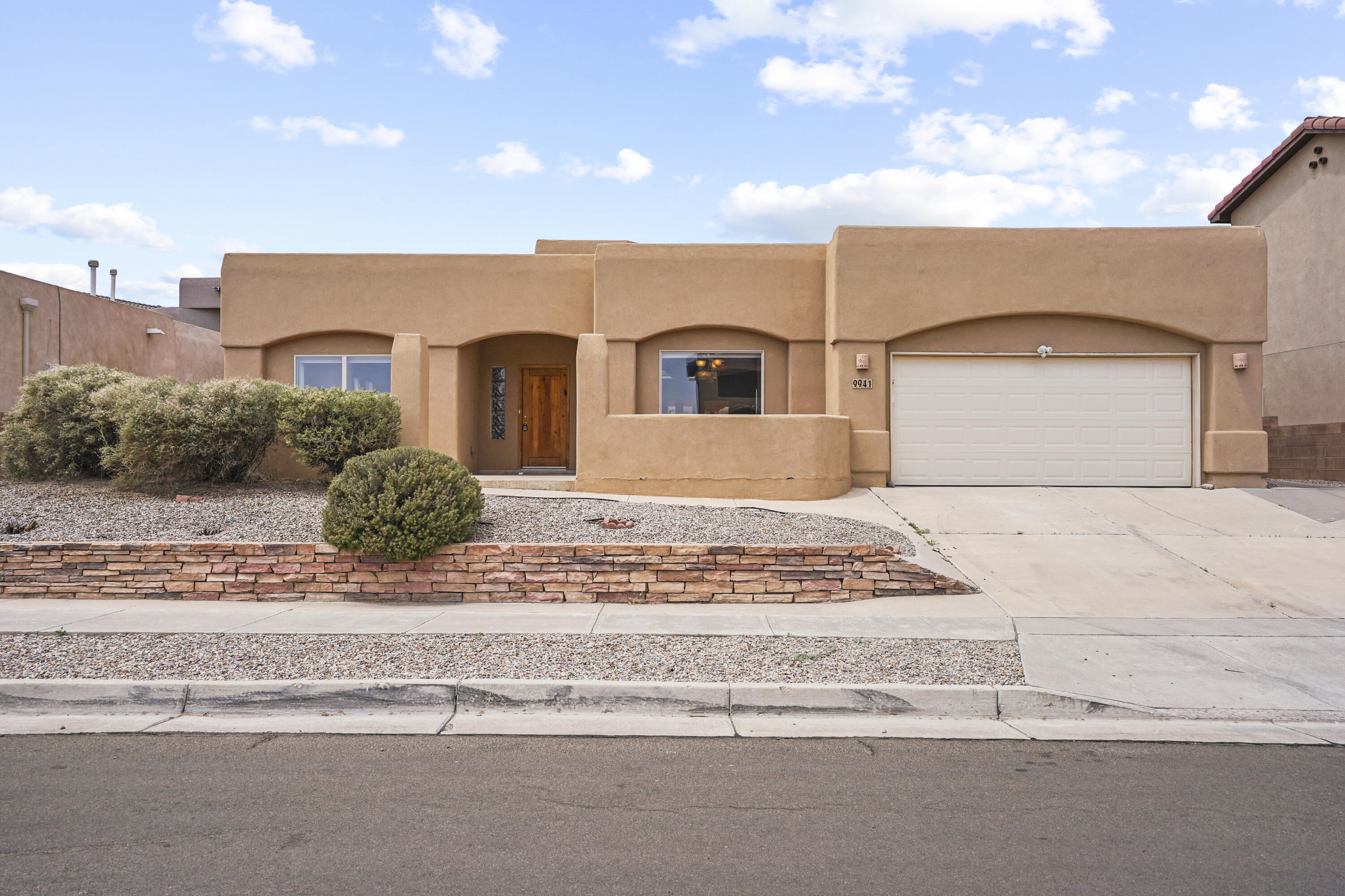 9941 Buckeye Street NW, Albuquerque, NM 87114
