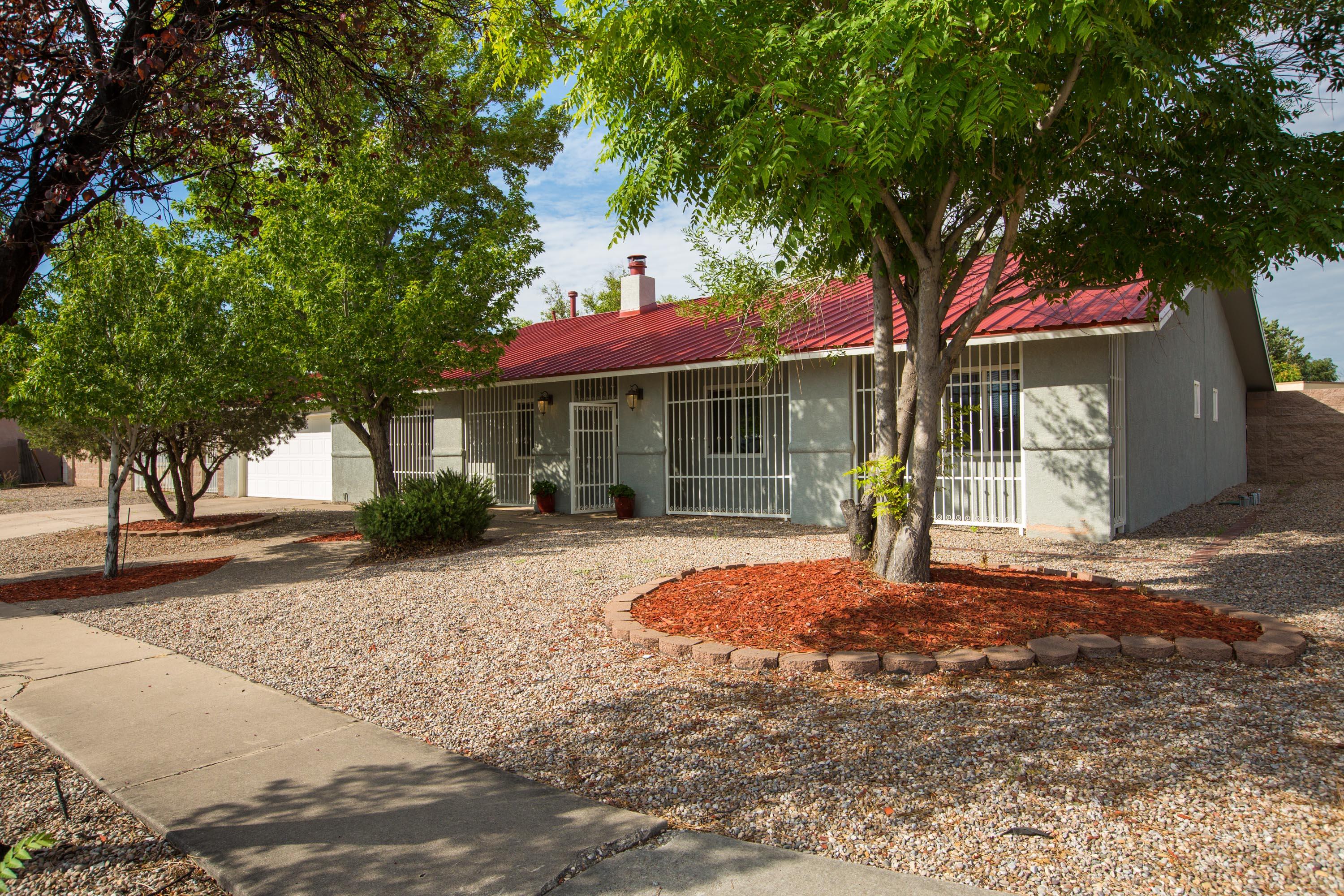 5609 Equestrian Drive NW, Albuquerque, NM 87120