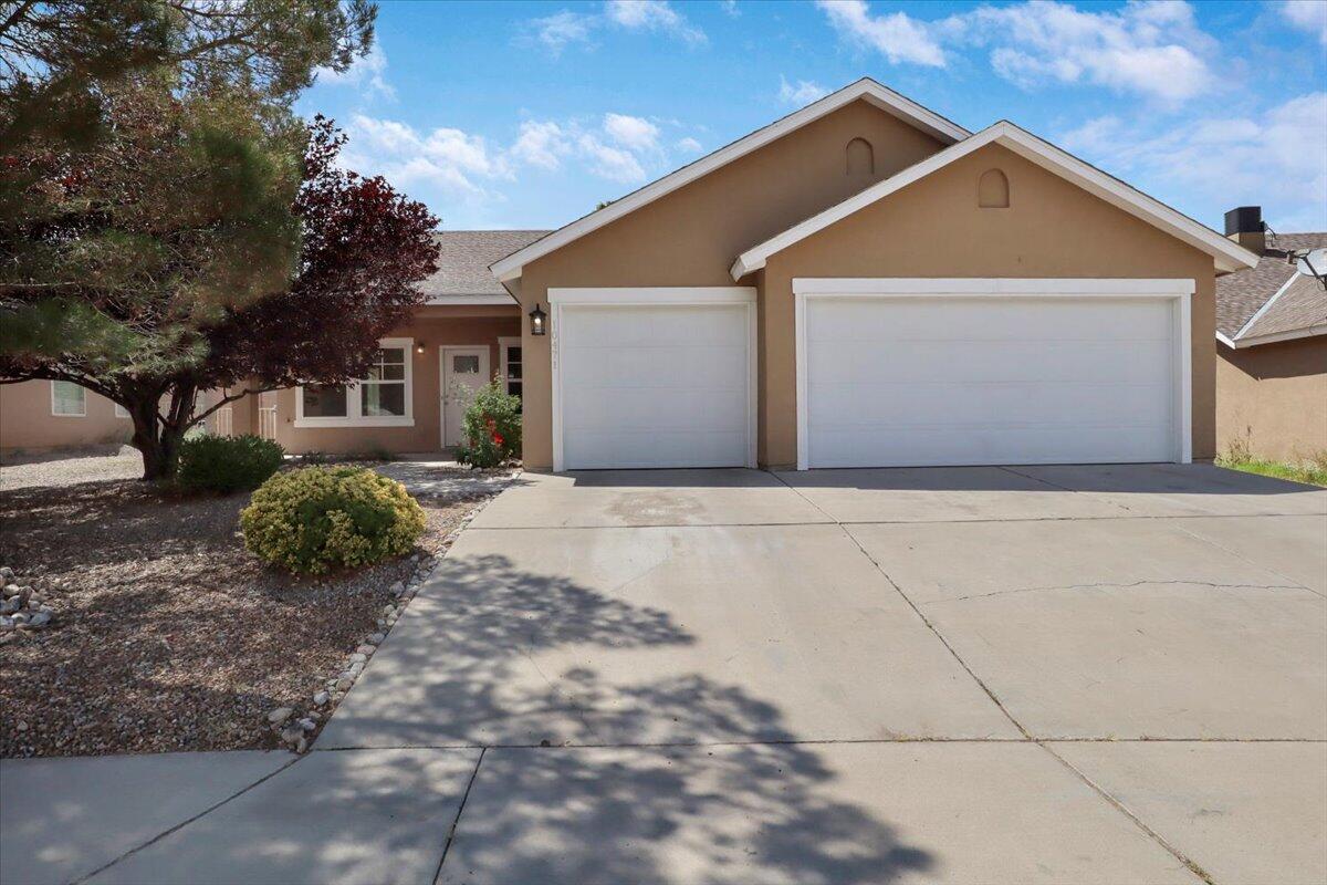 10471 Calle Cordoba NW, Albuquerque, NM 87114