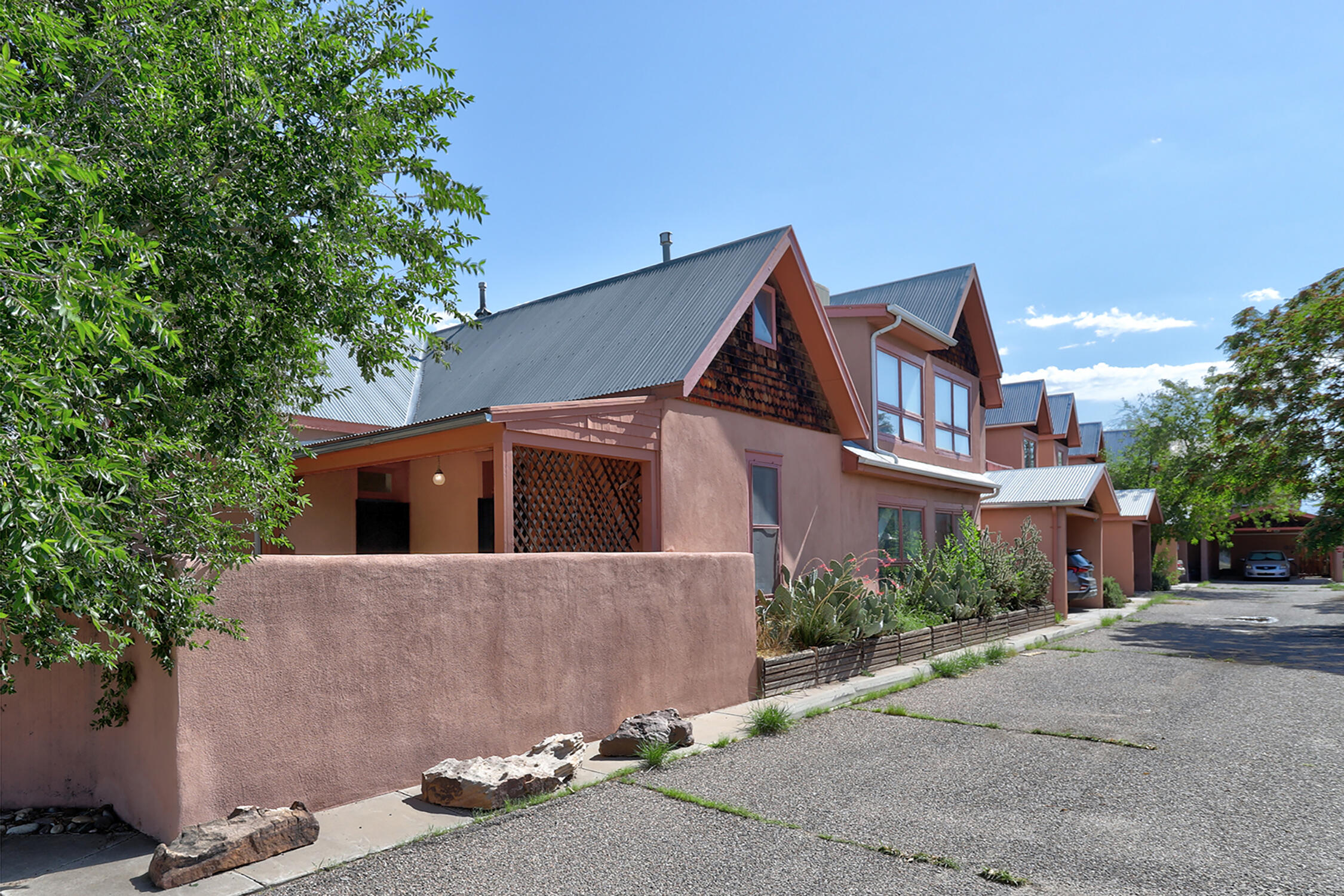 210 San Pasquale Avenue NW, Albuquerque, NM 87104