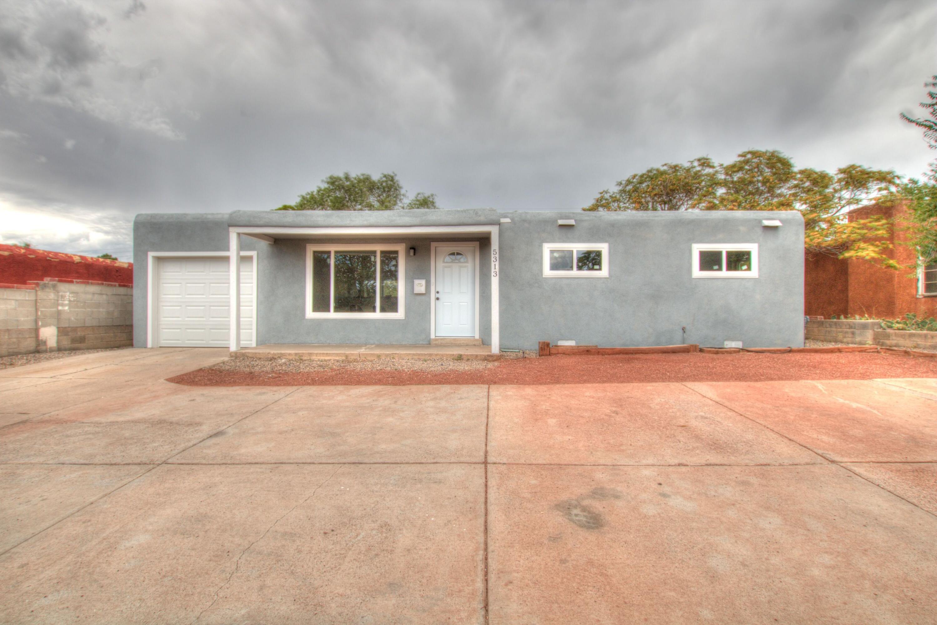 5313 Candelaria Road NE, Albuquerque, NM 87110