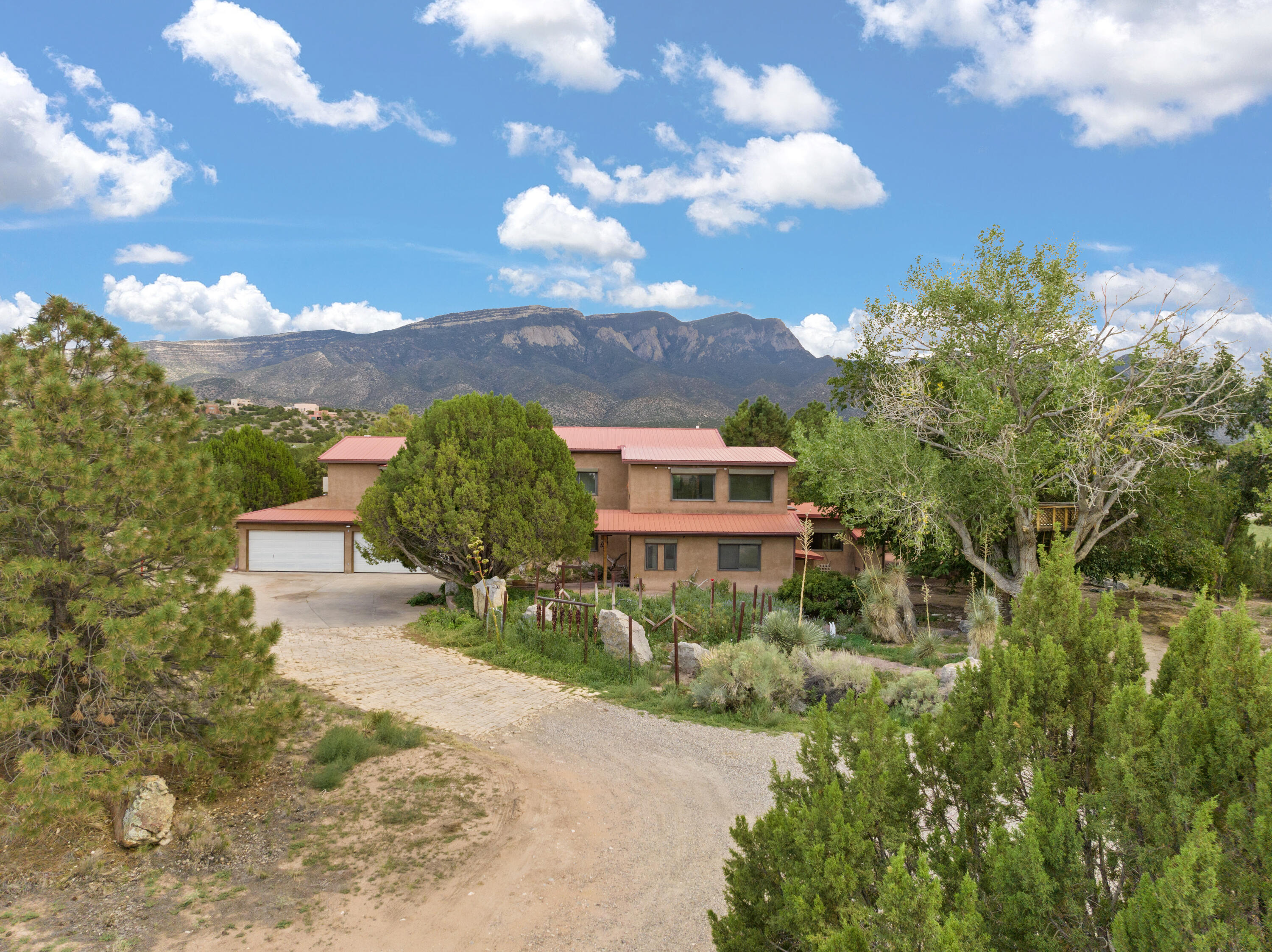 10 Calle Del Arroyo, Placitas, NM 87043