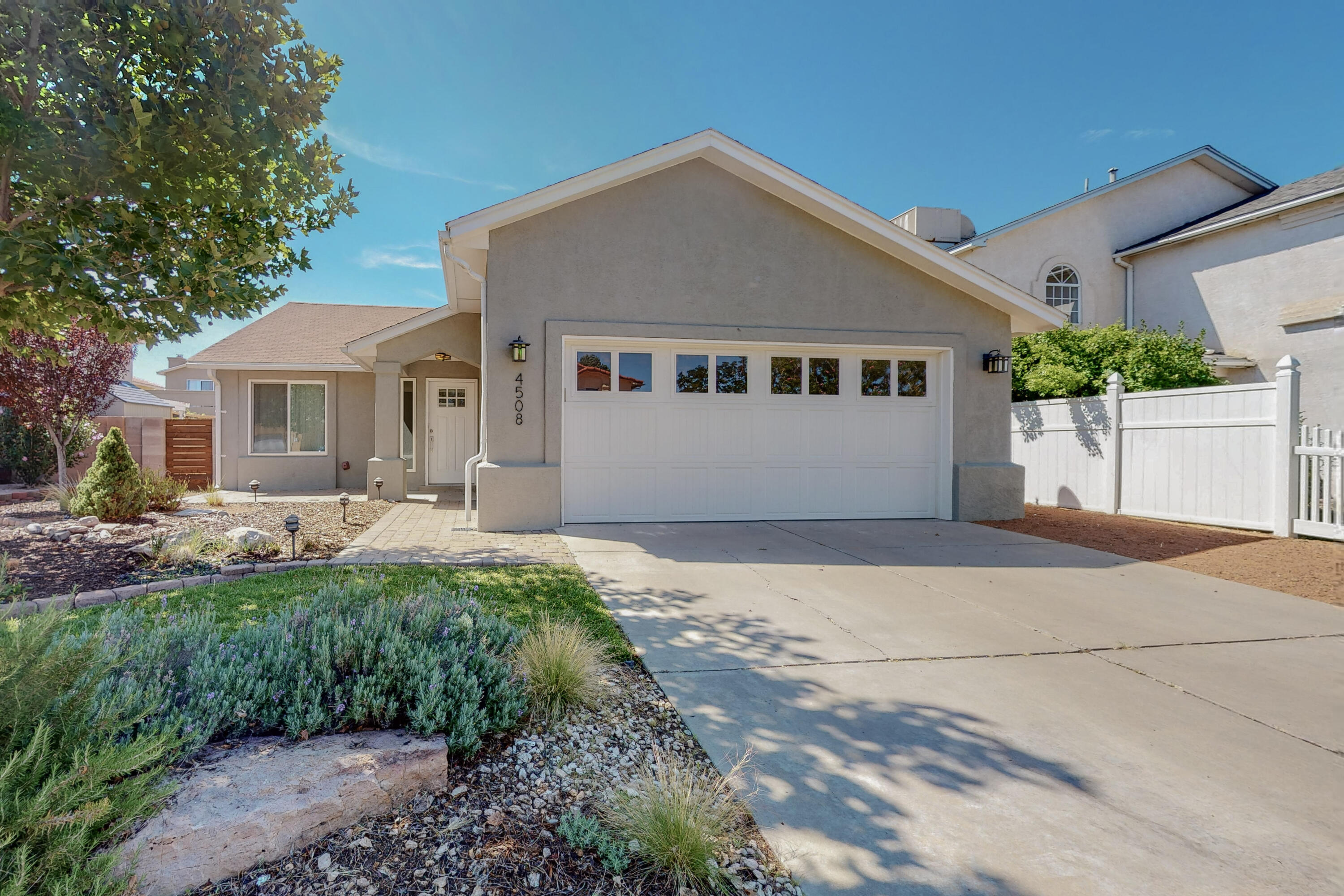 4508 Samara Road NW, Albuquerque, NM 87120