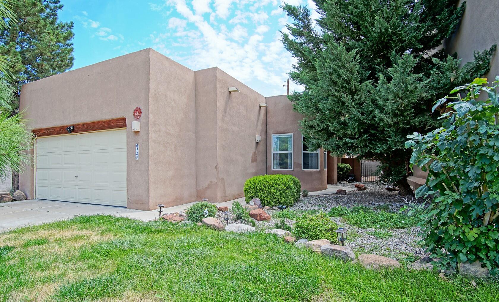 628 Flint Ridge Trail SE, Albuquerque, NM 87123