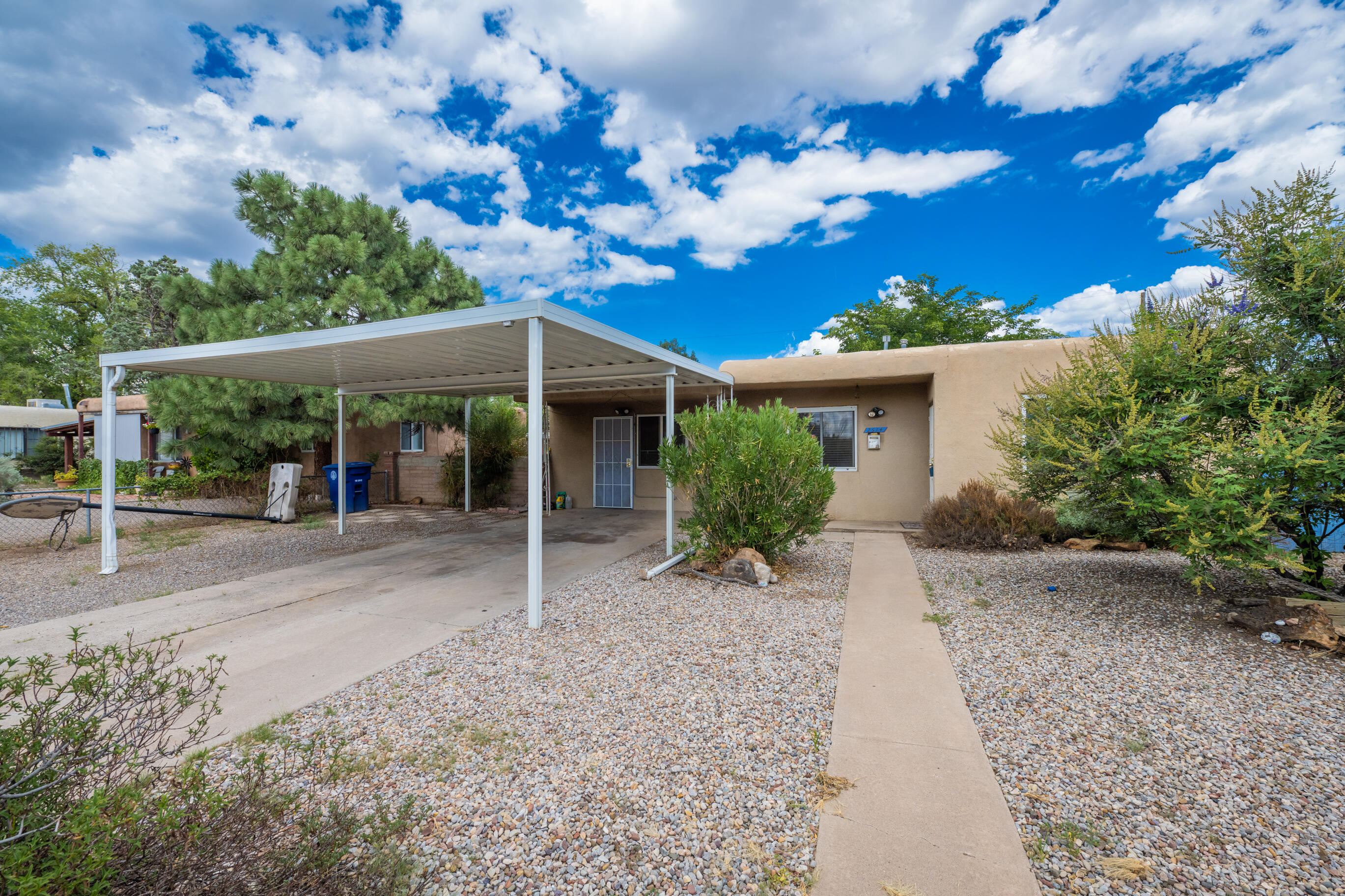 2514 Valencia Drive NE, Albuquerque, NM 87110