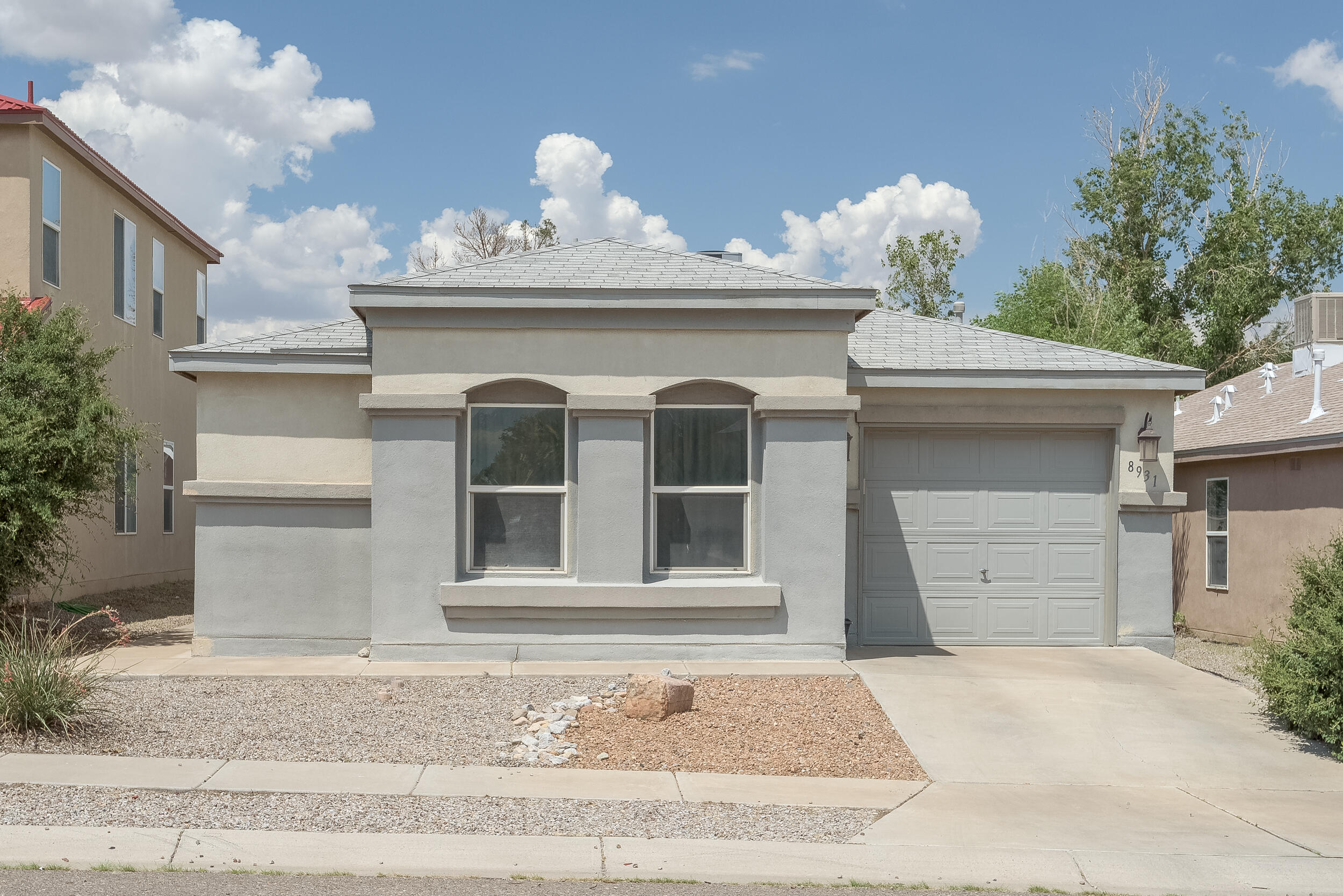 8931 Dakota Ridge Road SW, Albuquerque, NM 87121