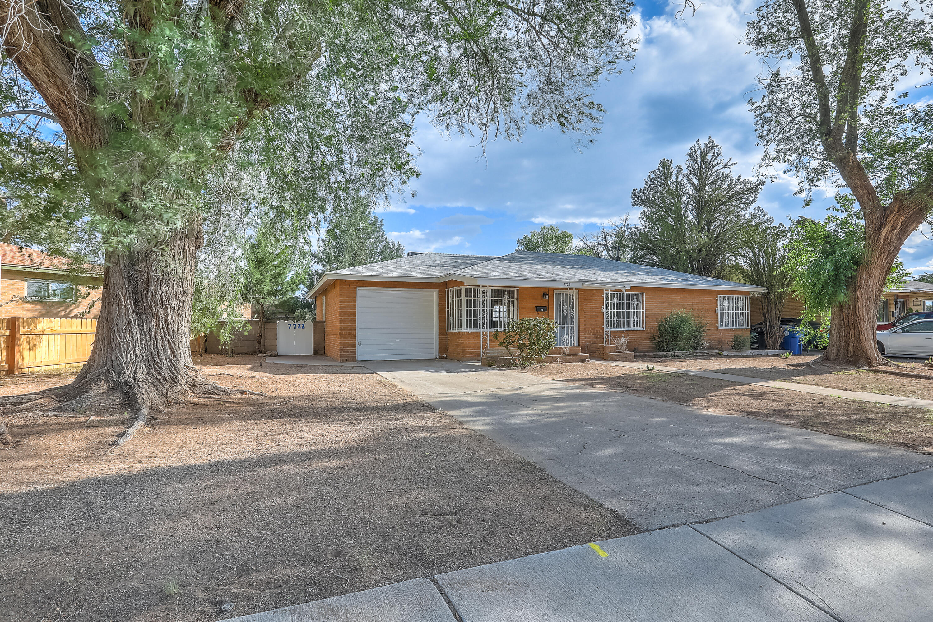 7722 Pennsylvania Place NE, Albuquerque, NM 87110