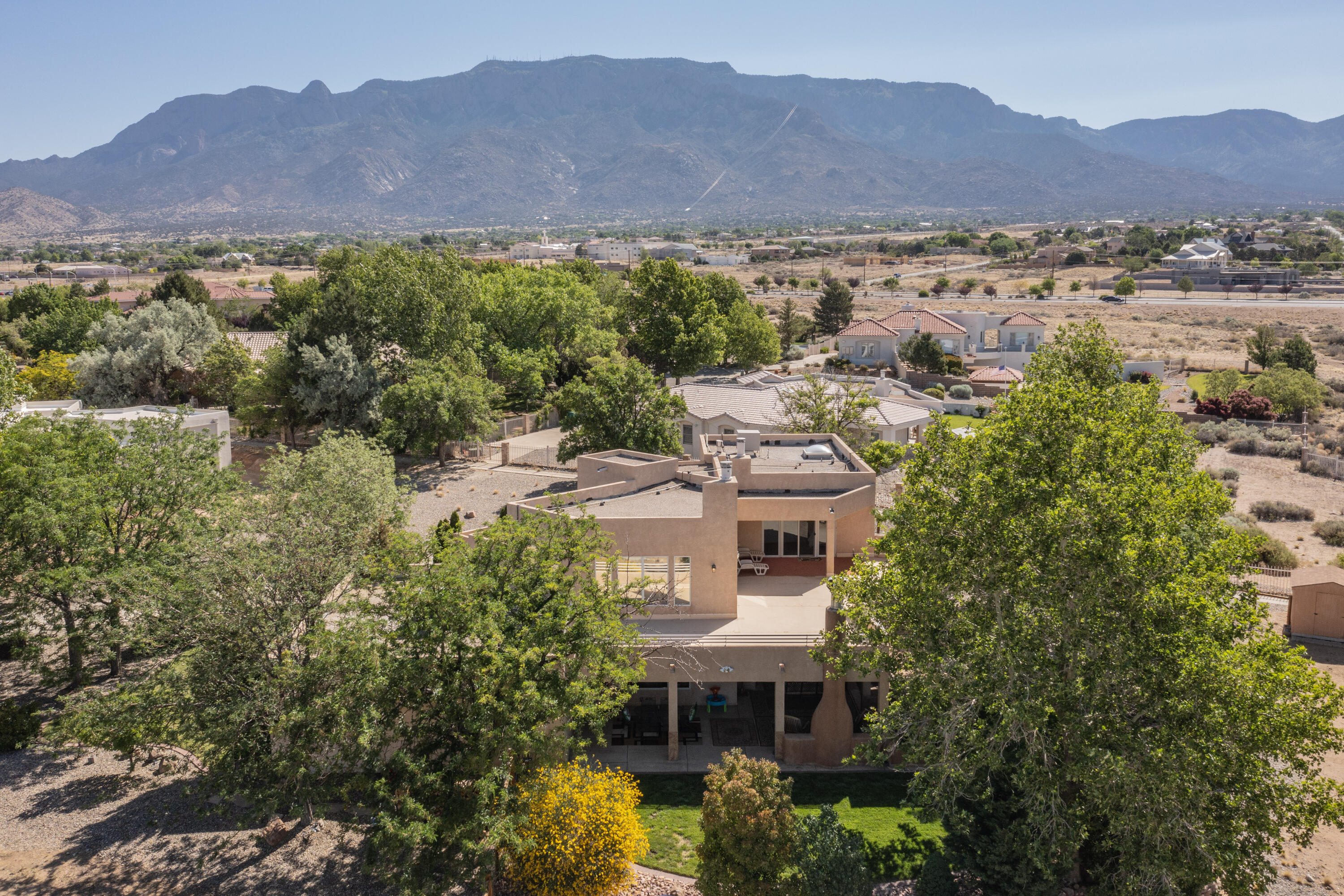 10112 San Bernardino Avenue NE, Albuquerque, NM 87122