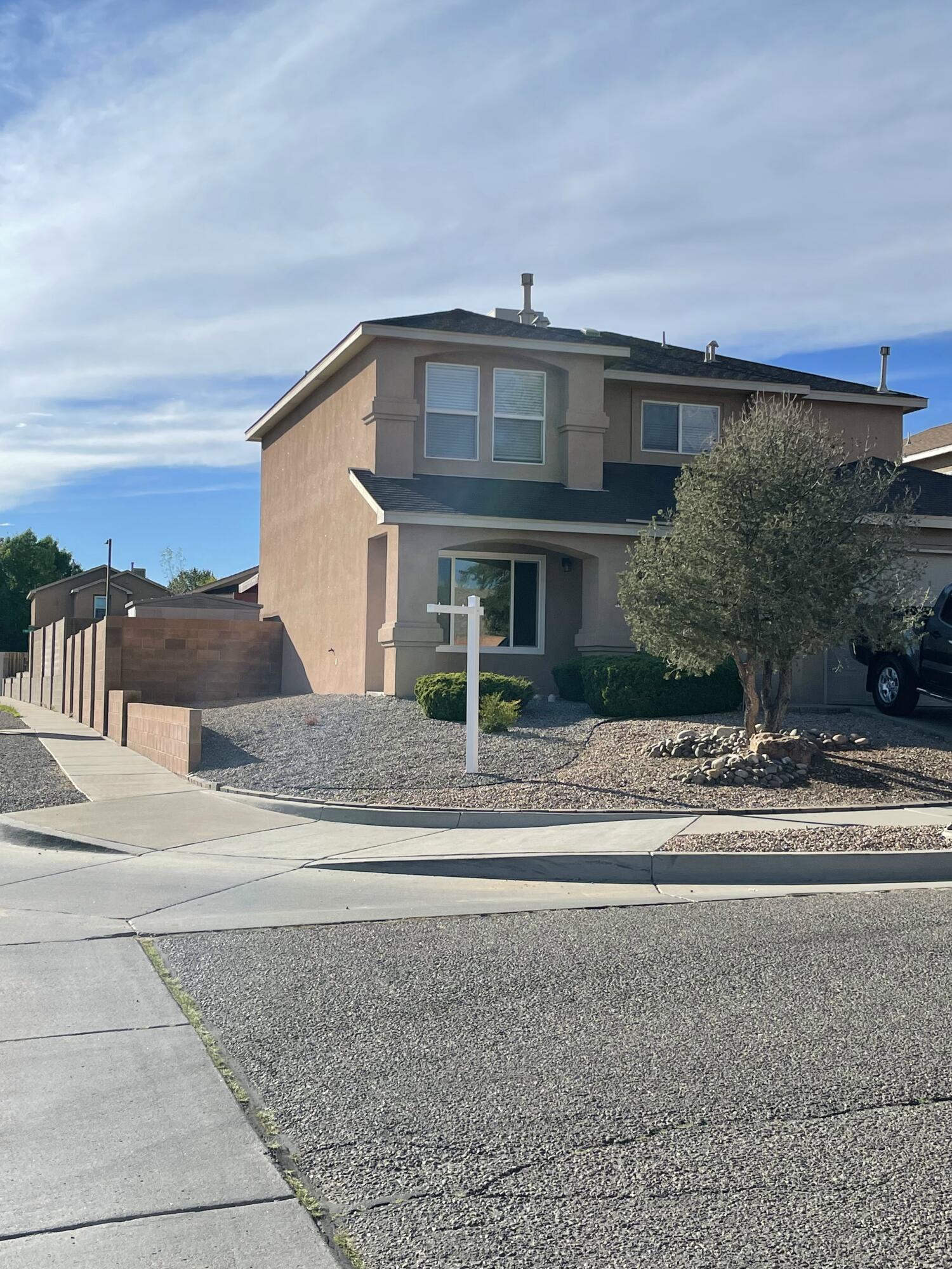 6231 Bisbee Place NW, Albuquerque, NM 87114
